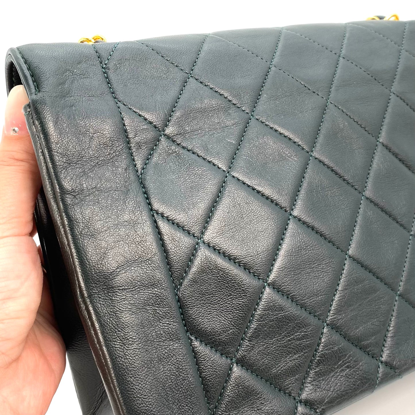 Hoult, 1 Series Medium Diana Dark Green Lambskin with seal and card