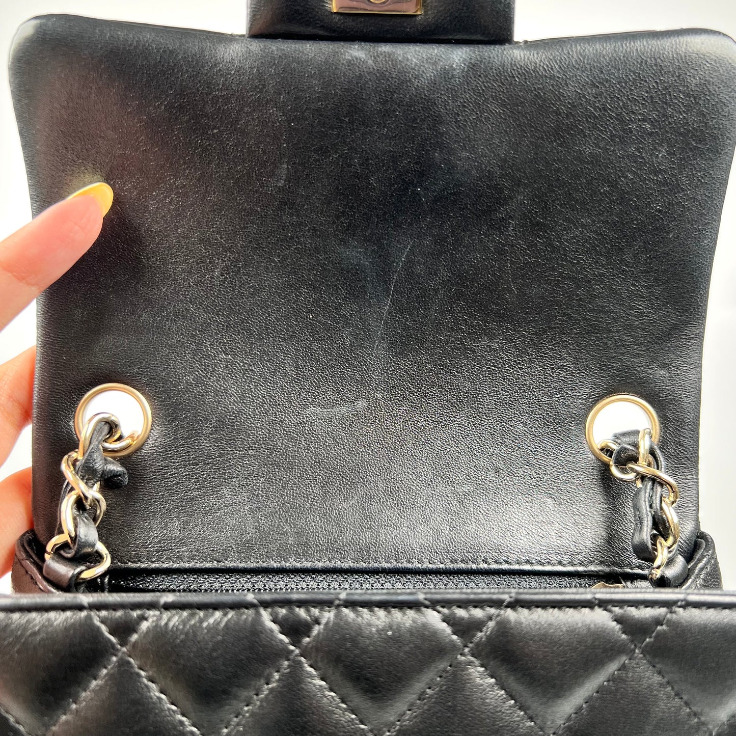Berry, 2 Series Square 17cm Black Champagne Light Lambskin with seal and card