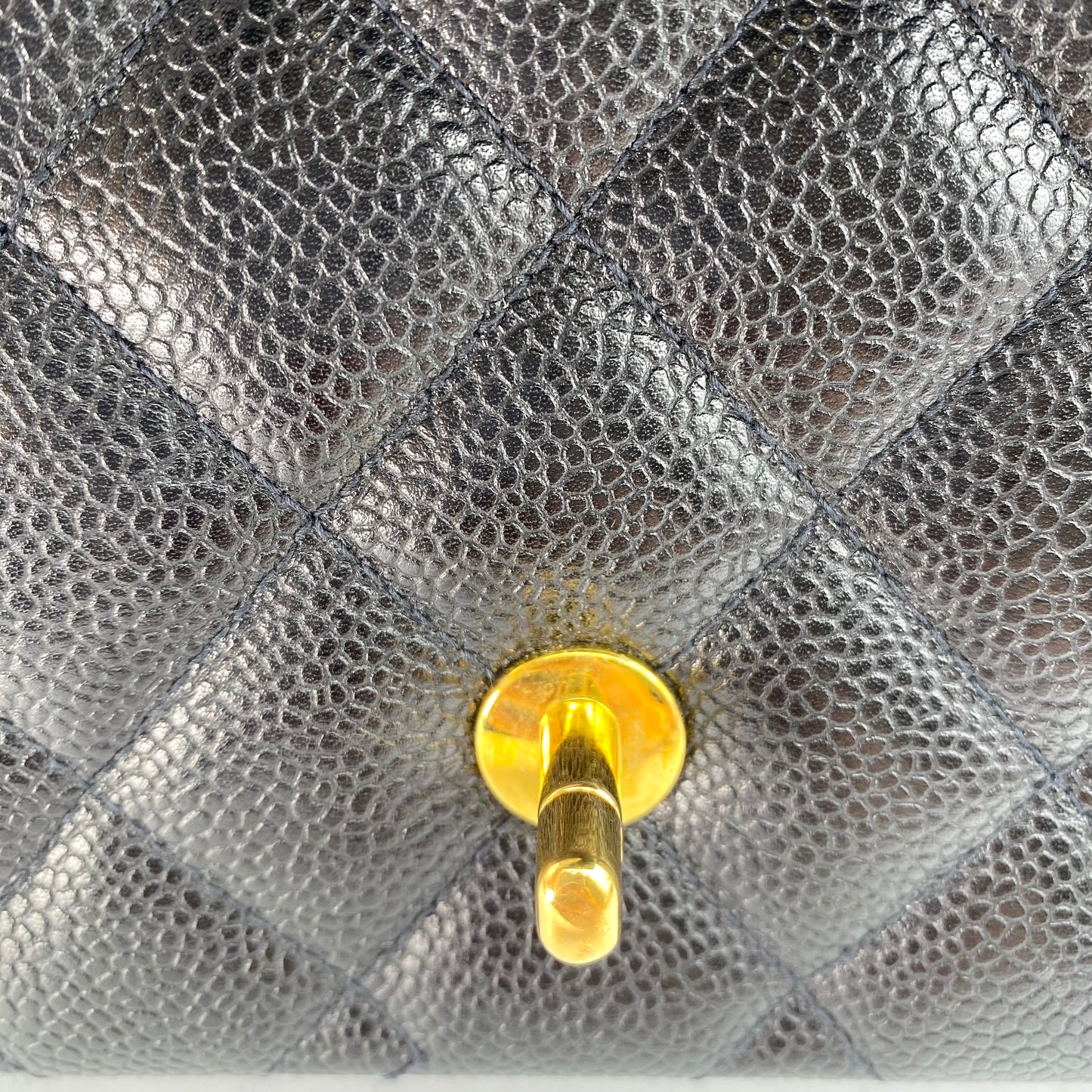 Abunda, 3 Series Medium Diana Black caviar with seal only