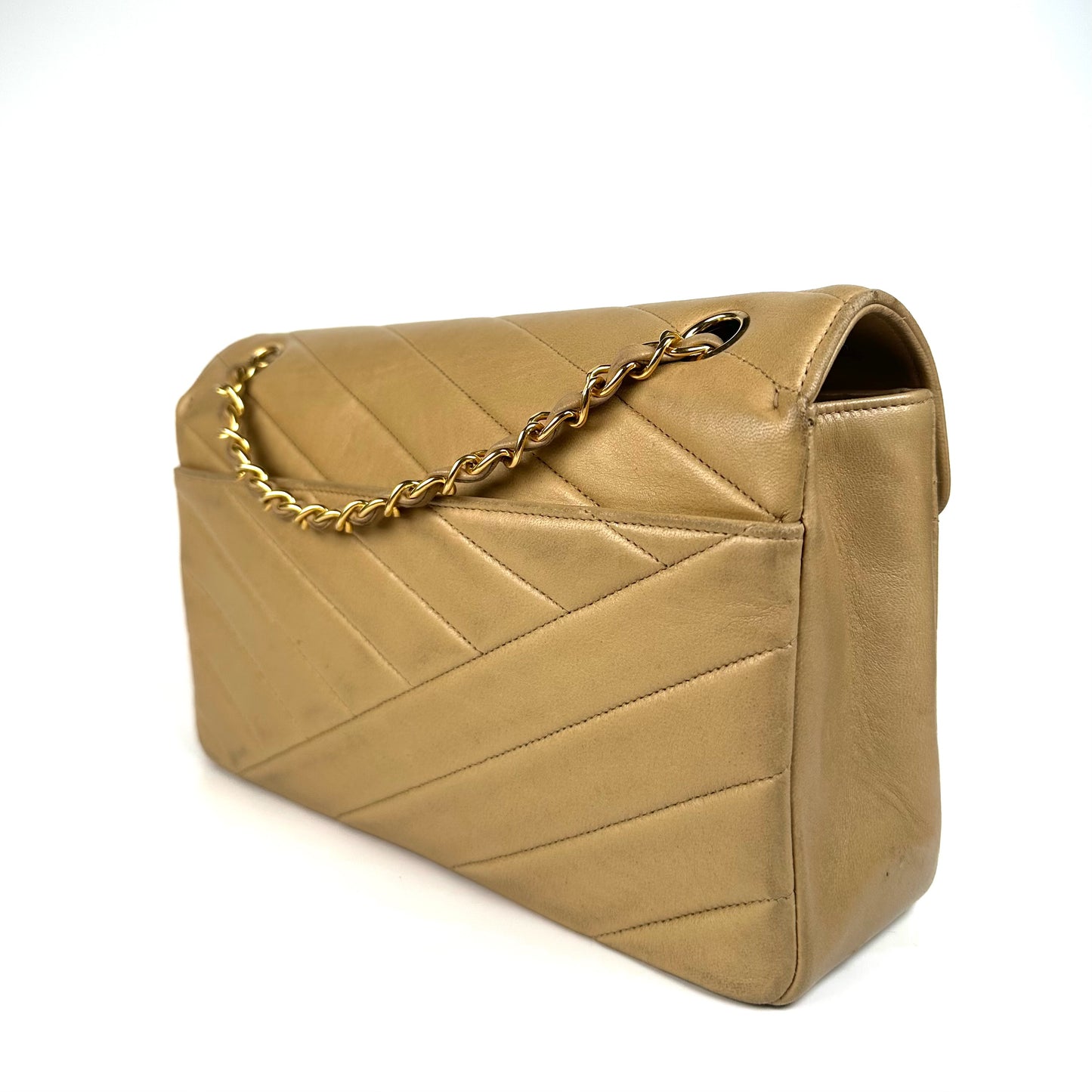 Wrenleigh, 2 series medium classic flap beige lambskin zigzag flap with seal
