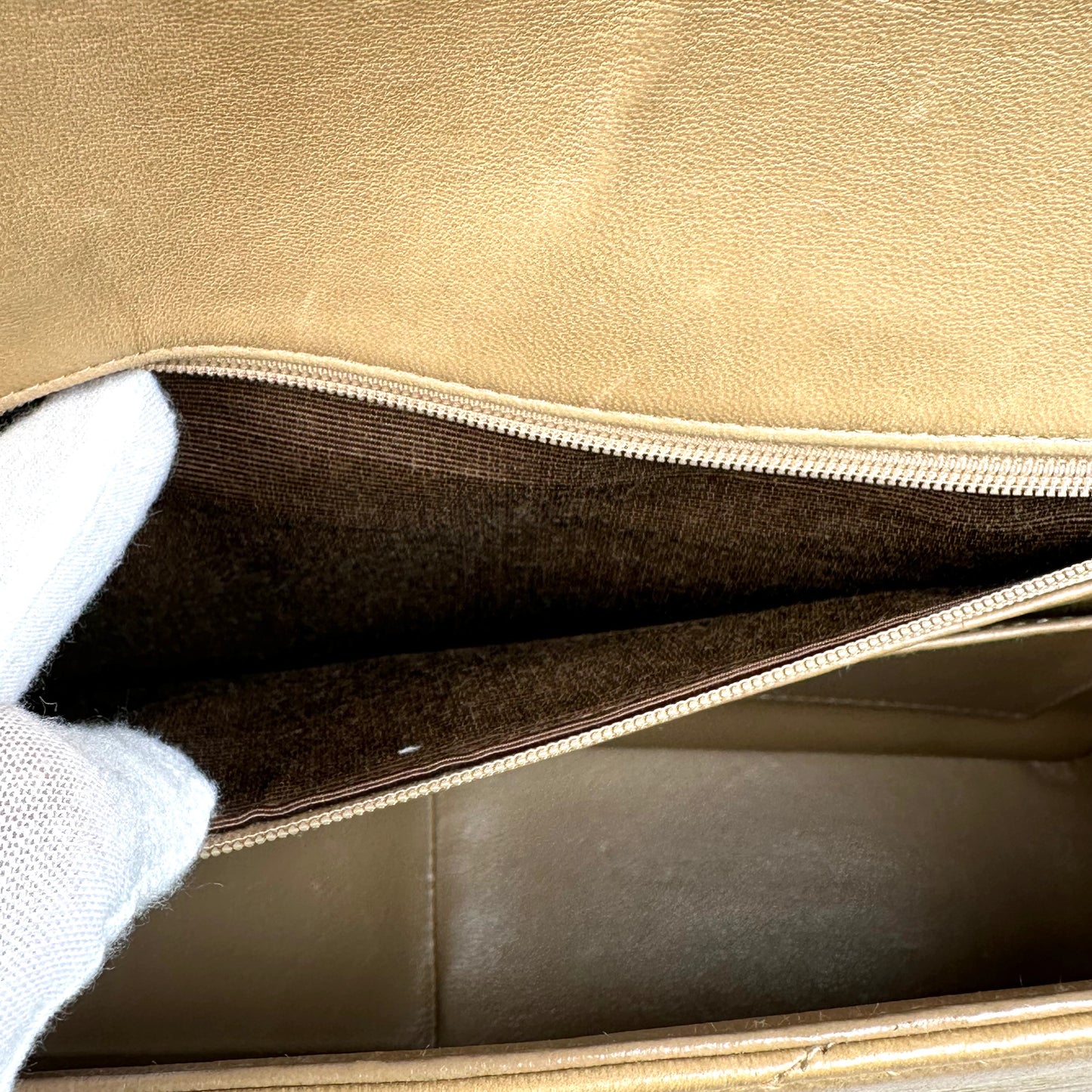 Wrenleigh, 2 series medium classic flap beige lambskin zigzag flap with seal