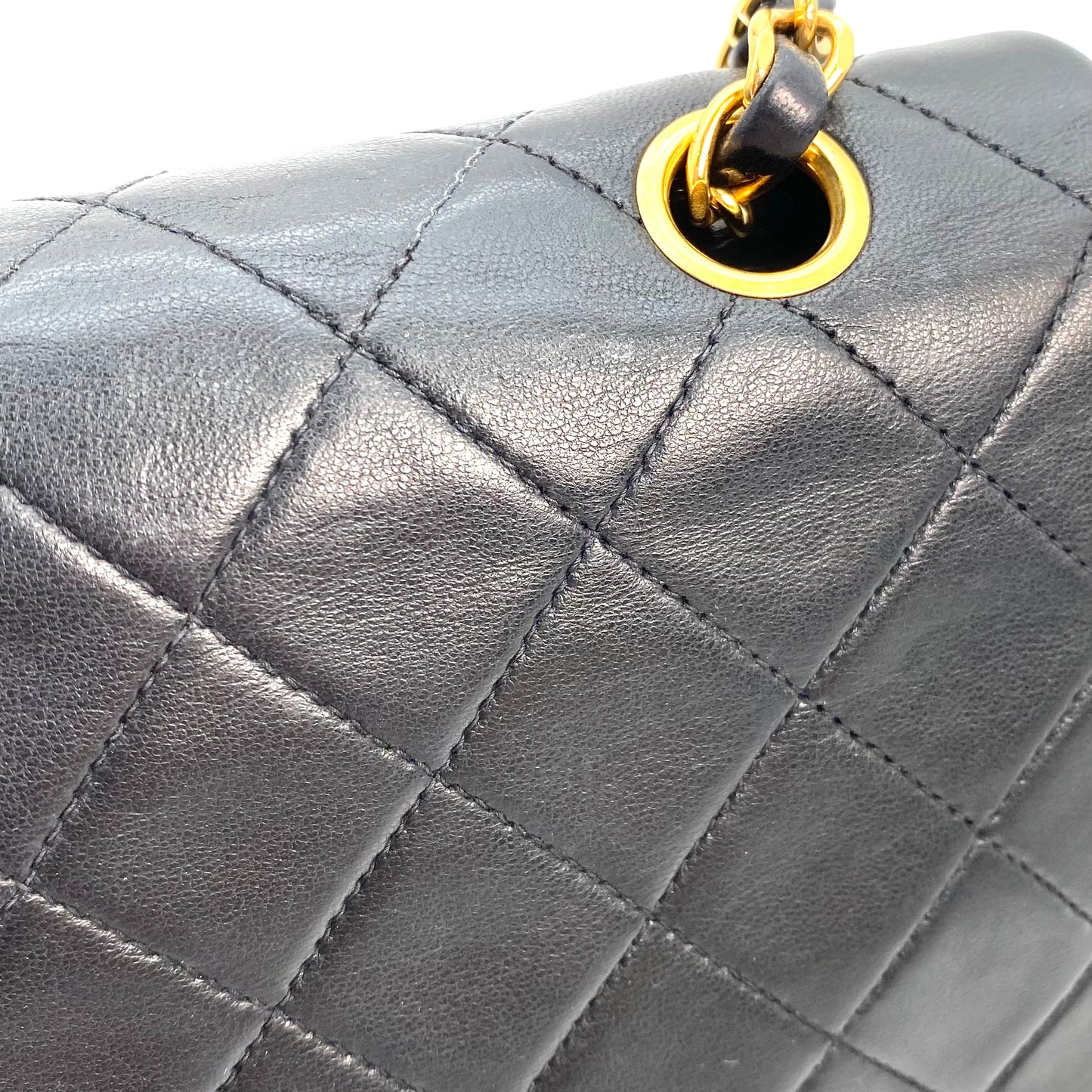 Nixi, 2 Series Classic Flap 25 Black Lambskin with seal and card
