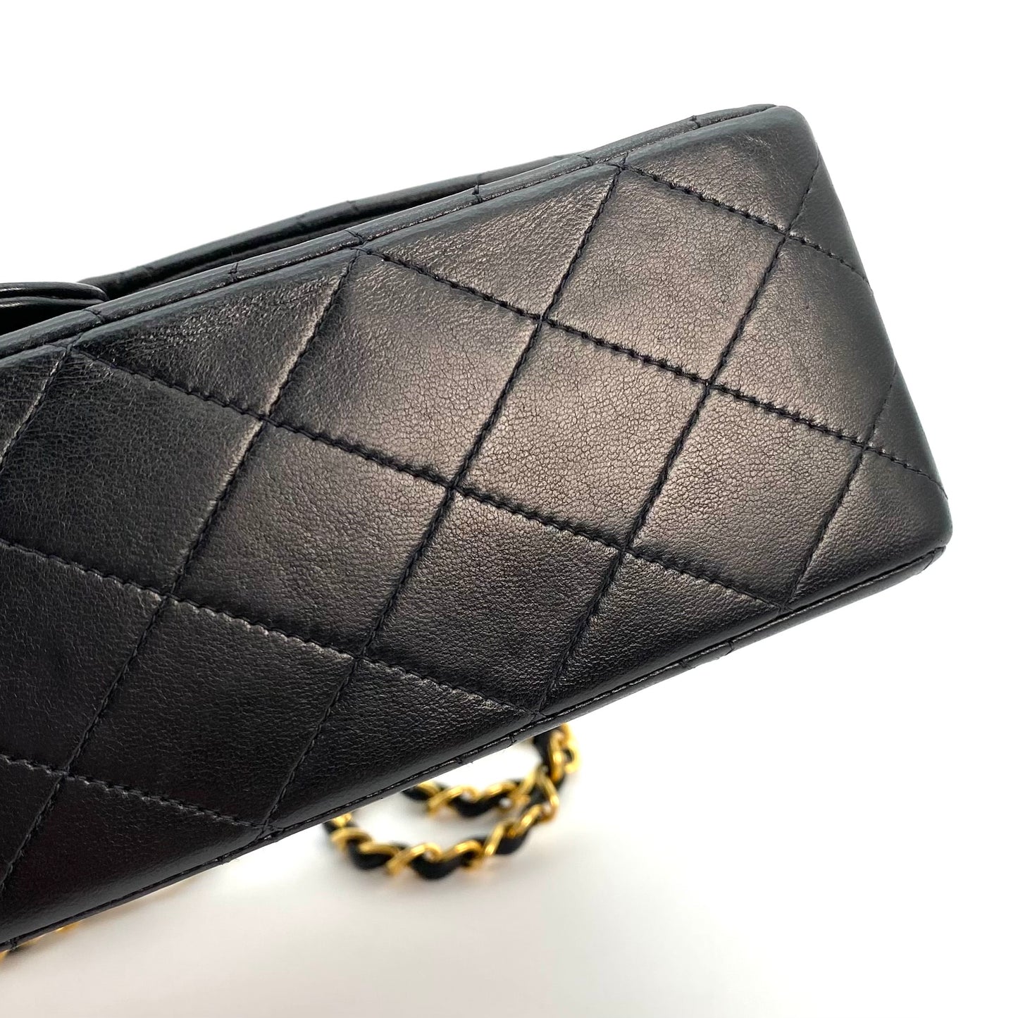 Nixi, 2 Series Classic Flap 25 Black Lambskin with seal and card