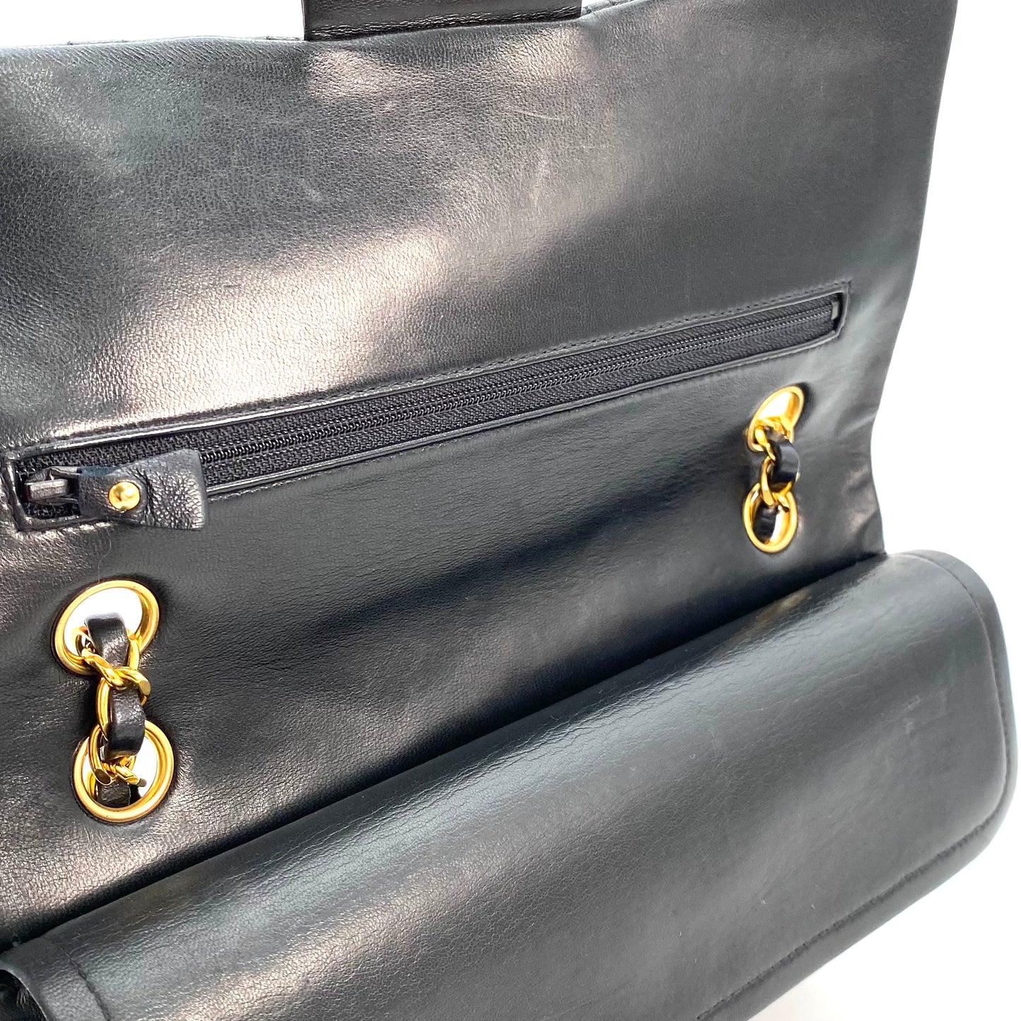 Nixi, 2 Series Classic Flap 25 Black Lambskin with seal and card