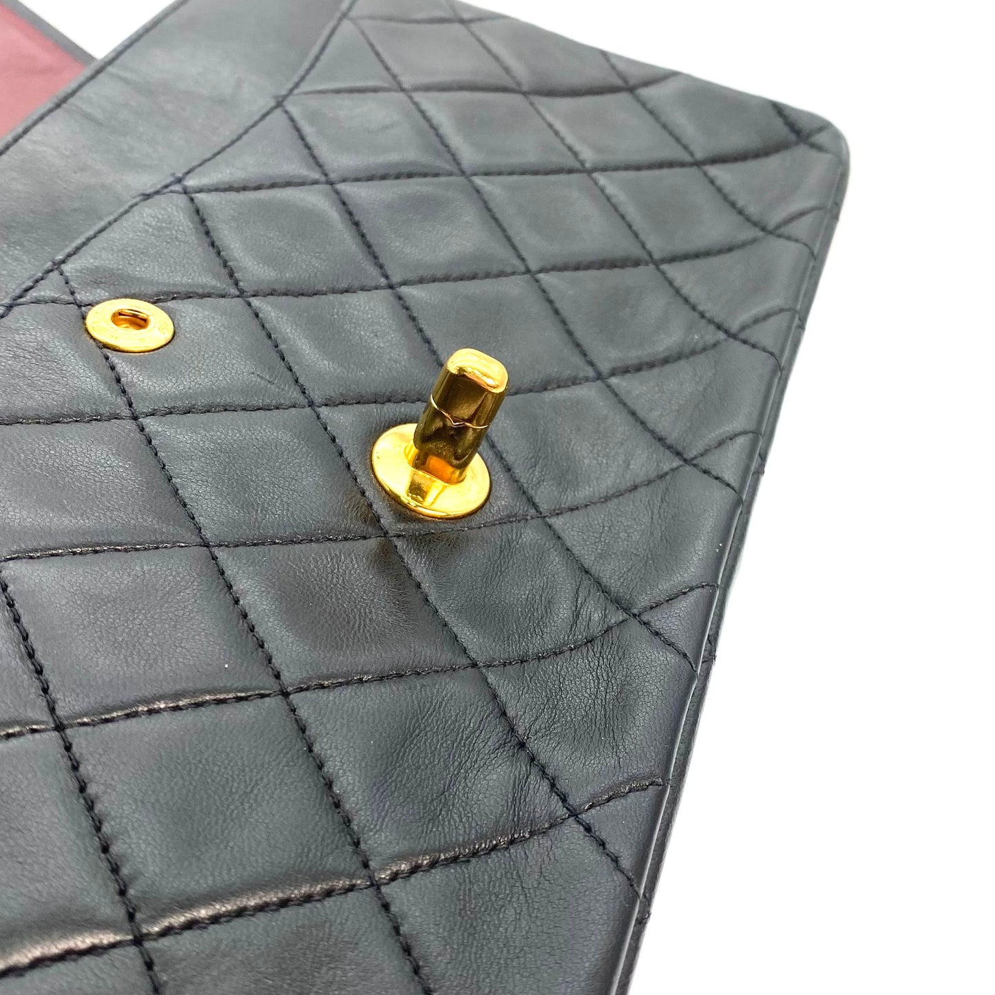 Nixi, 2 Series Classic Flap 25 Black Lambskin with seal and card