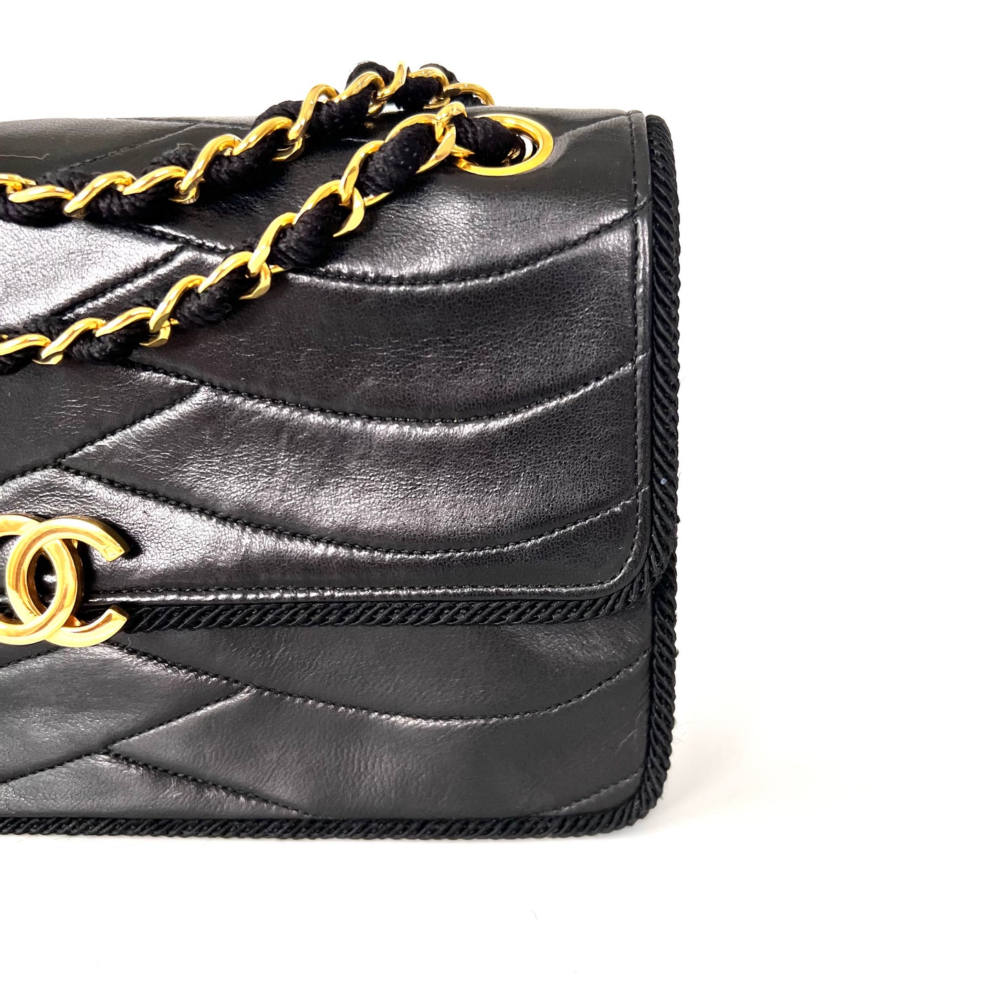 Taha, 0 Series Wave stitch black lambskin rope single flap with seal only