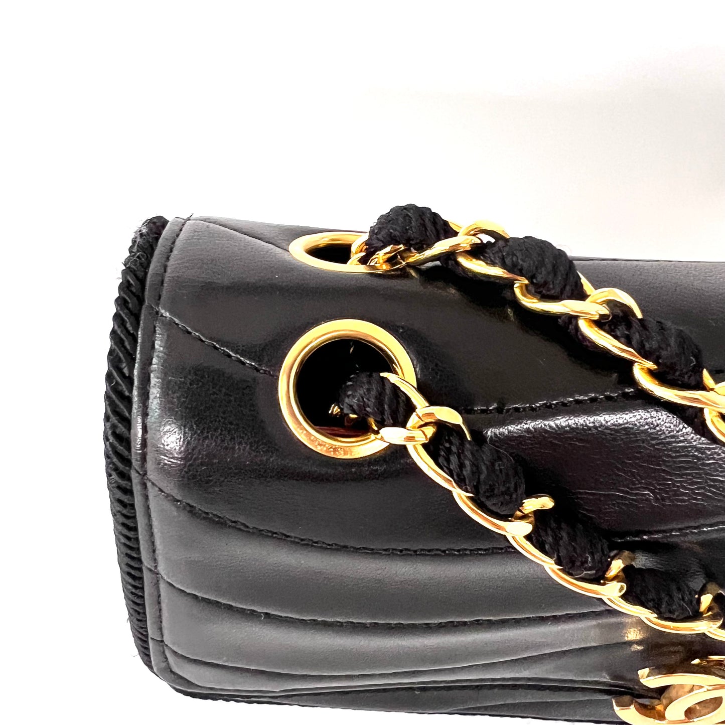 Taha, 0 Series Wave stitch black lambskin rope single flap with seal only