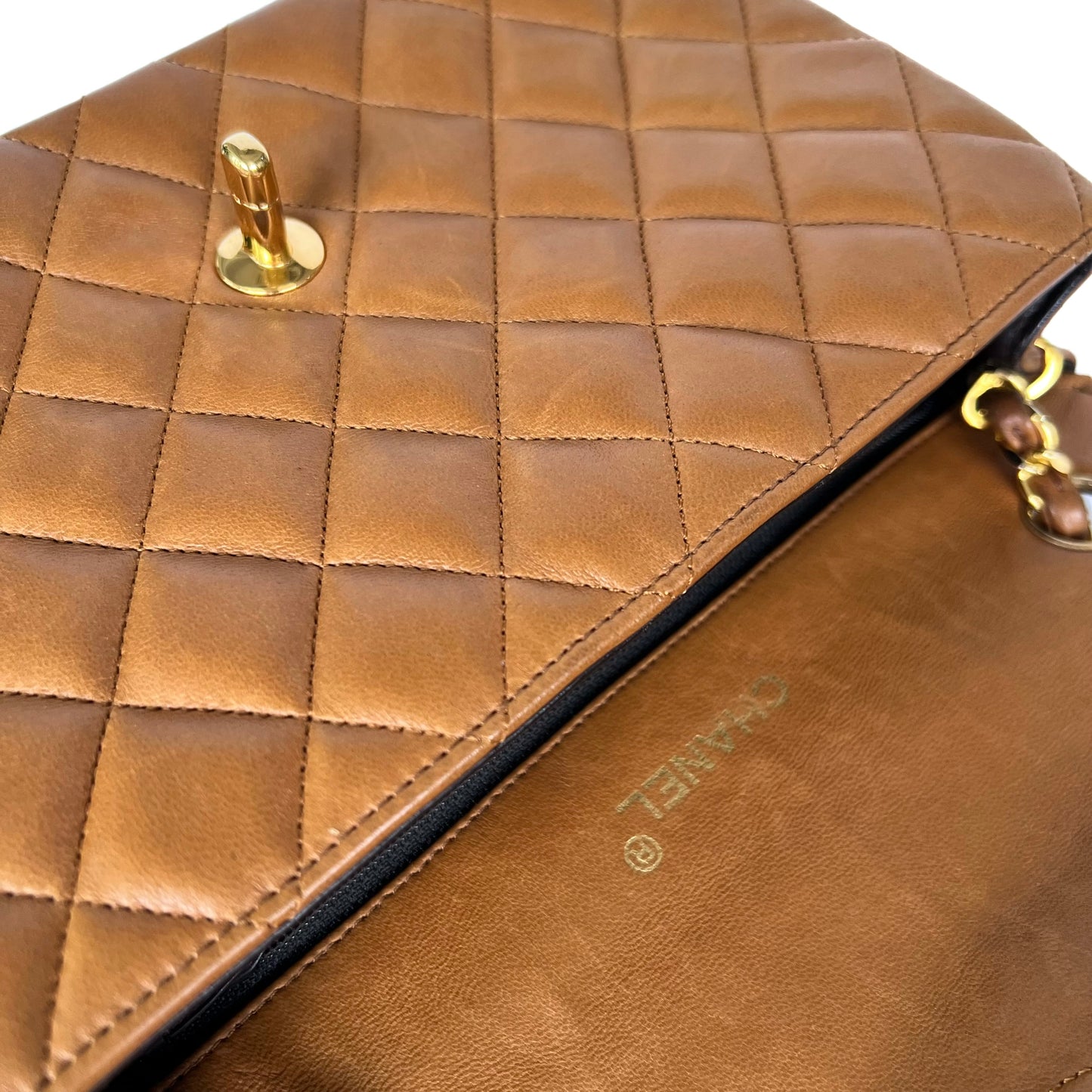 Alaric, 1 Series half Moon Caramel Lambskin with seal and card