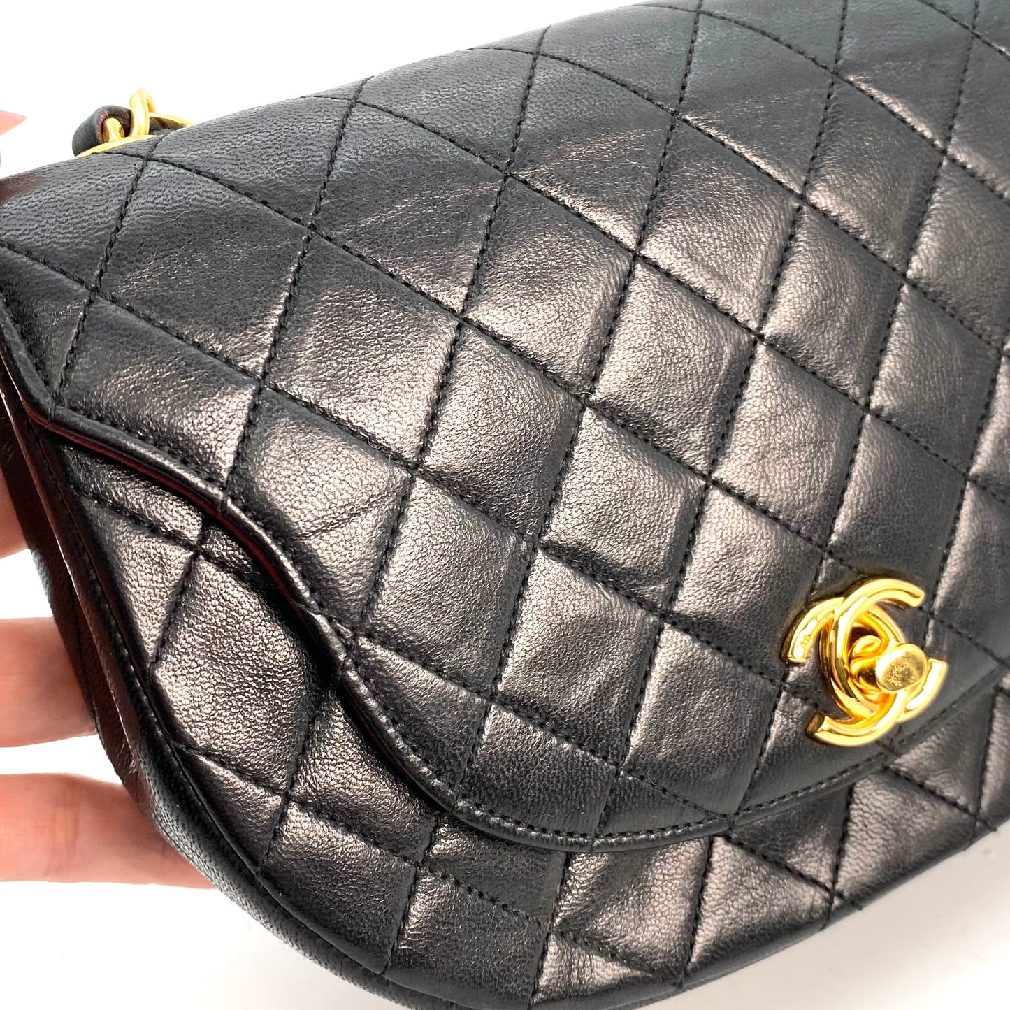 Veza, 0 Series Semi Circle Flap Black Lambskin with seal only