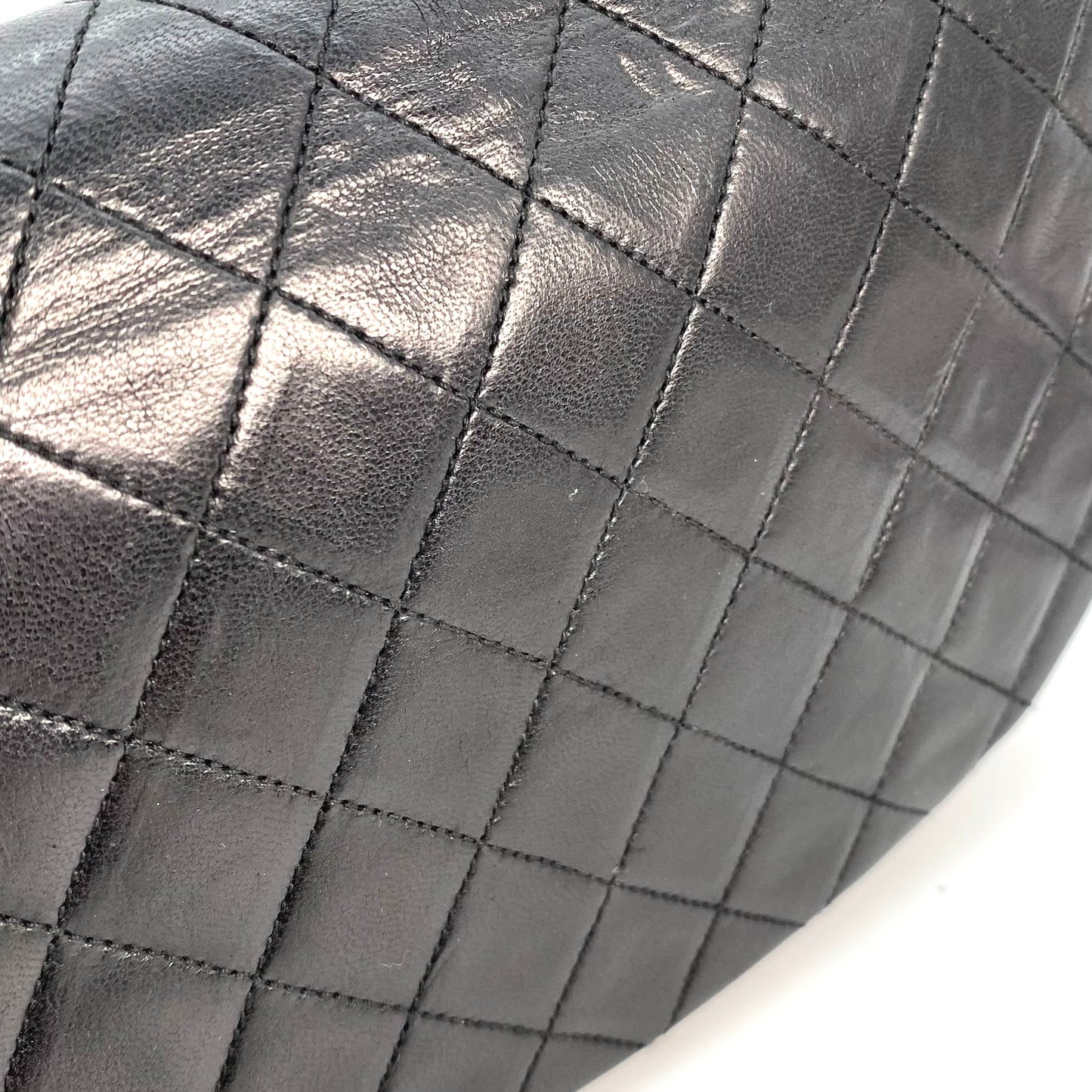 Veza, 0 Series Semi Circle Flap Black Lambskin with seal only