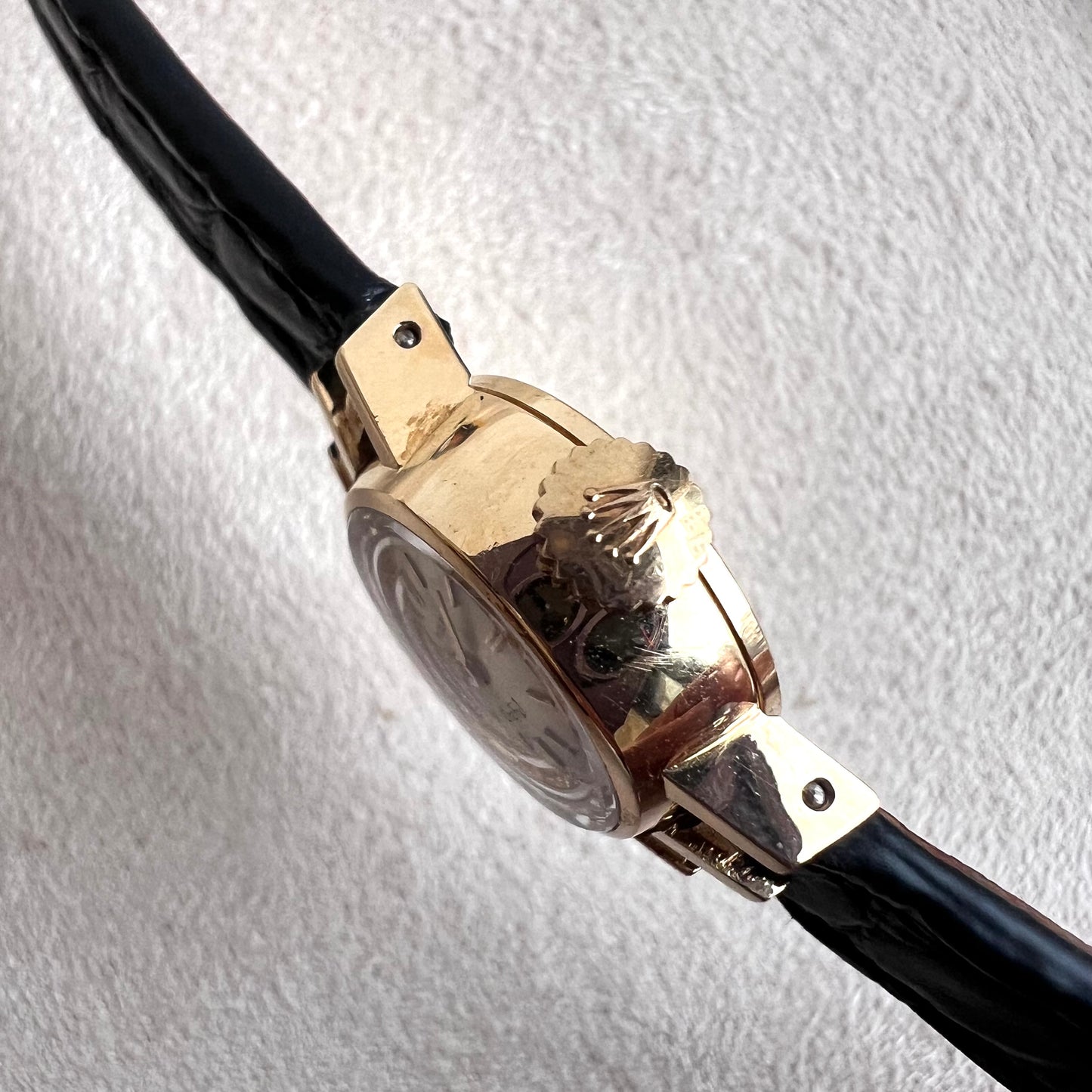 Rolex Orchid 18k, etched lugs w/ black strap