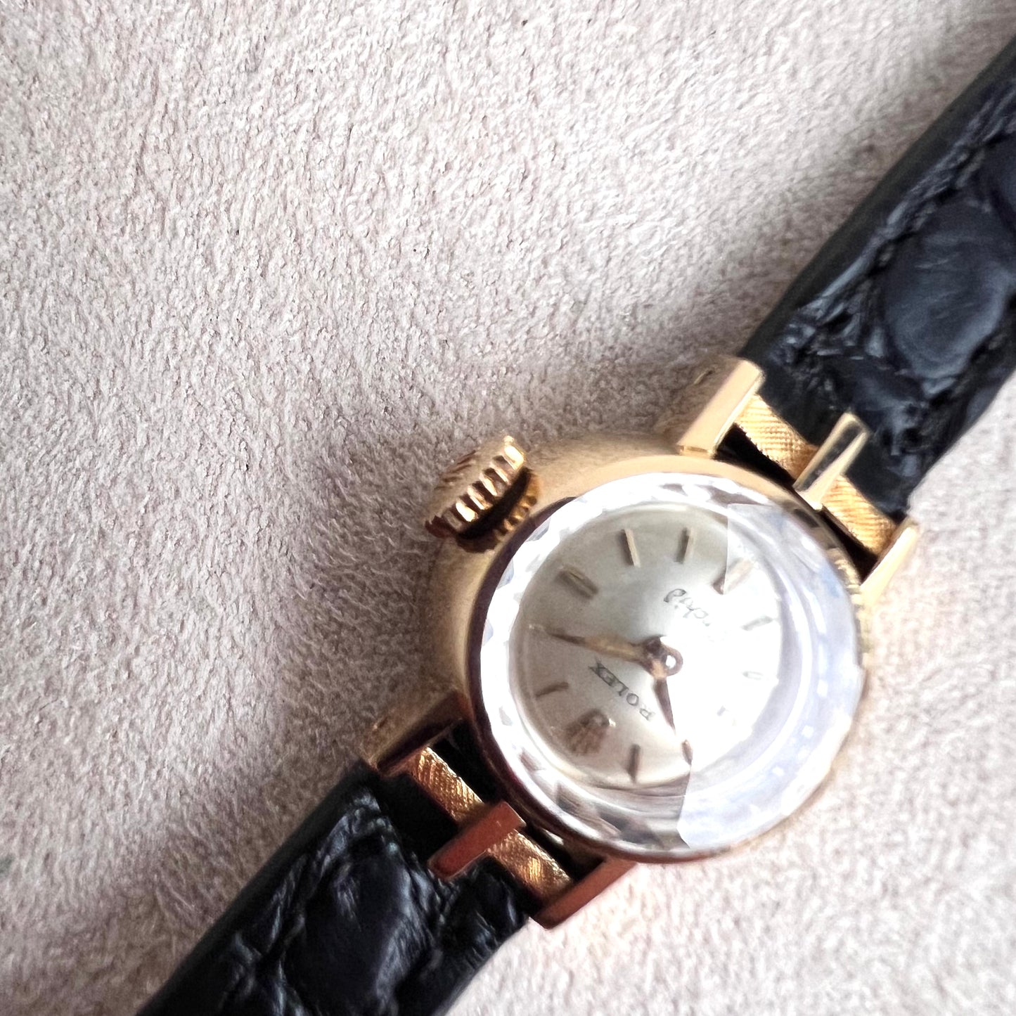 Rolex Orchid 18k, etched lugs w/ black strap