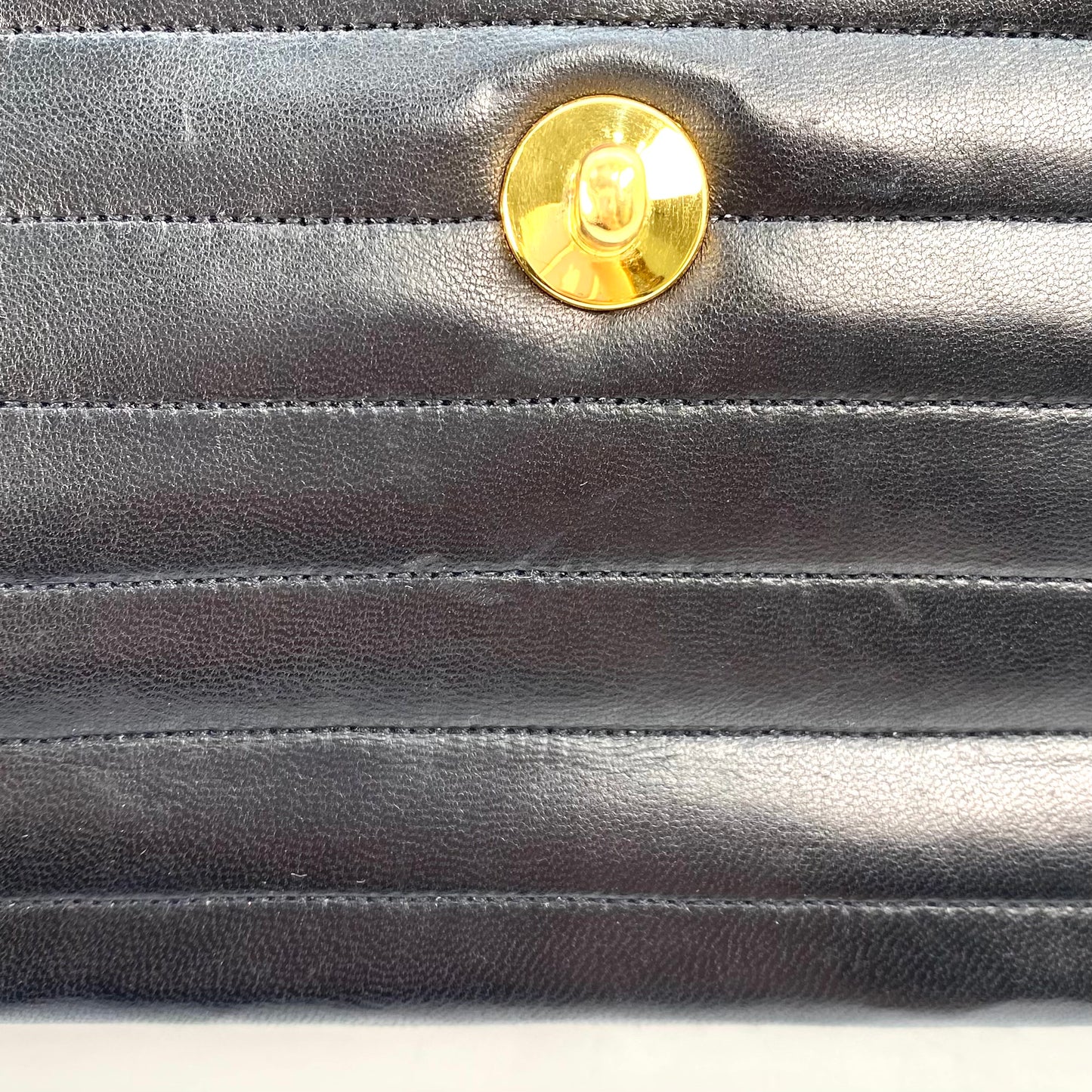 Porto, 1 Series Mademoiselle Black Lambskin Square 20 cm with seal and card