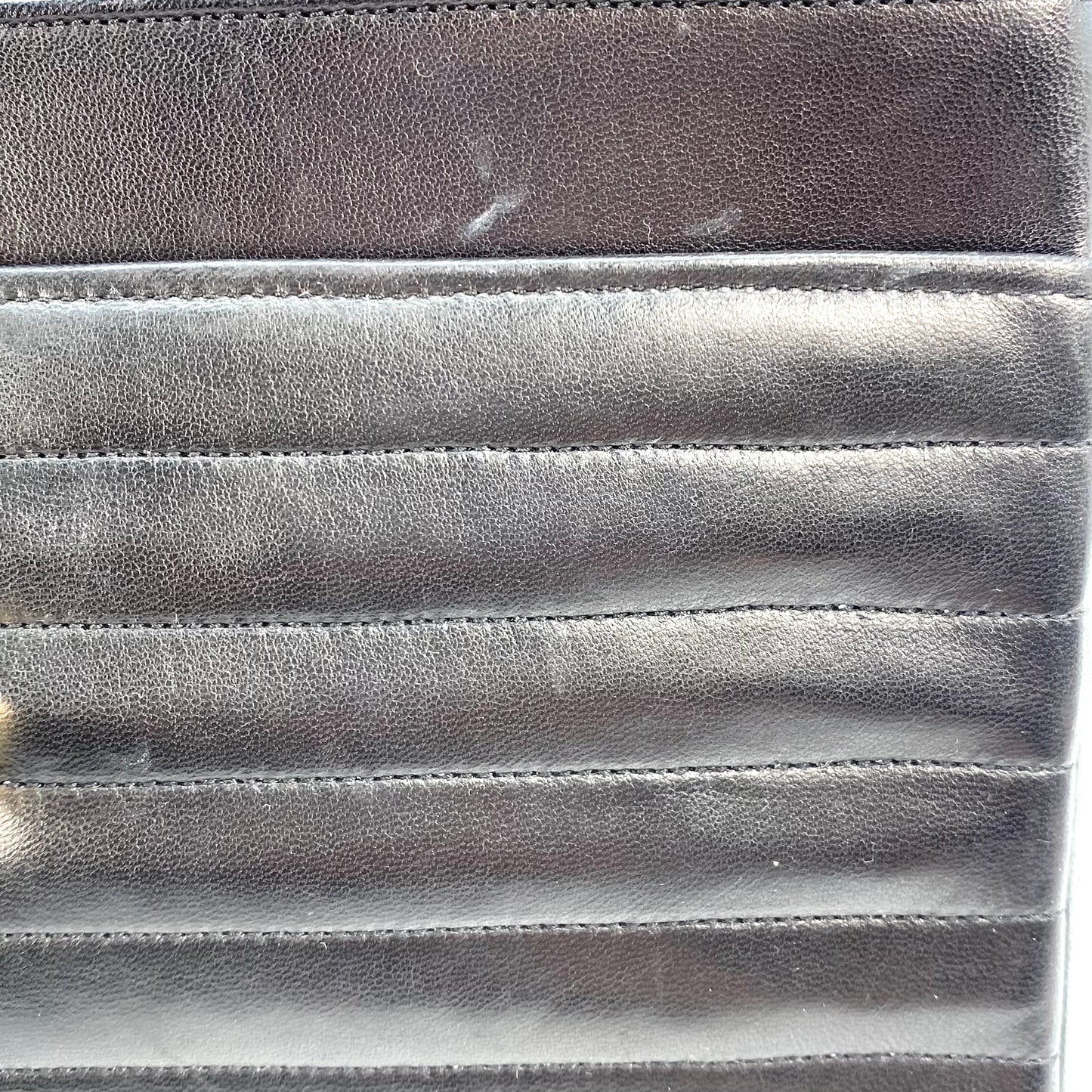 Porto, 1 Series Mademoiselle Black Lambskin Square 20 cm with seal and card