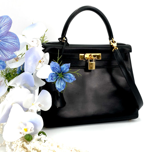 Undine, Vintage Authentic Hermes ⭕️Y 1995 kelly 28 black box