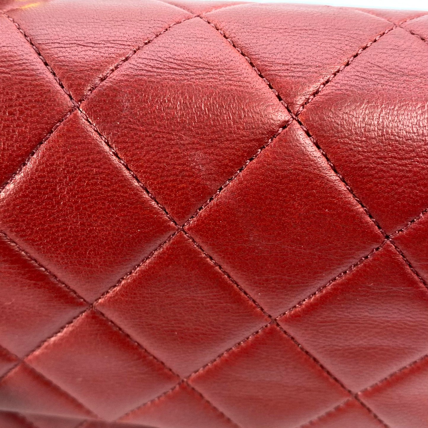 Kevin, 1 Series Square 20 Red Lambskin with seal and card
