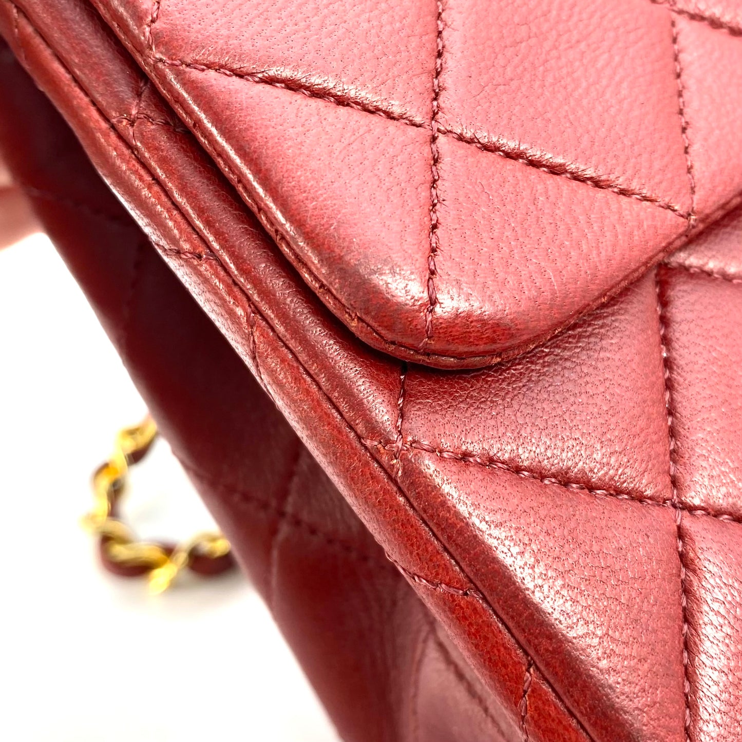 Kevin, 1 Series Square 20 Red Lambskin with seal and card