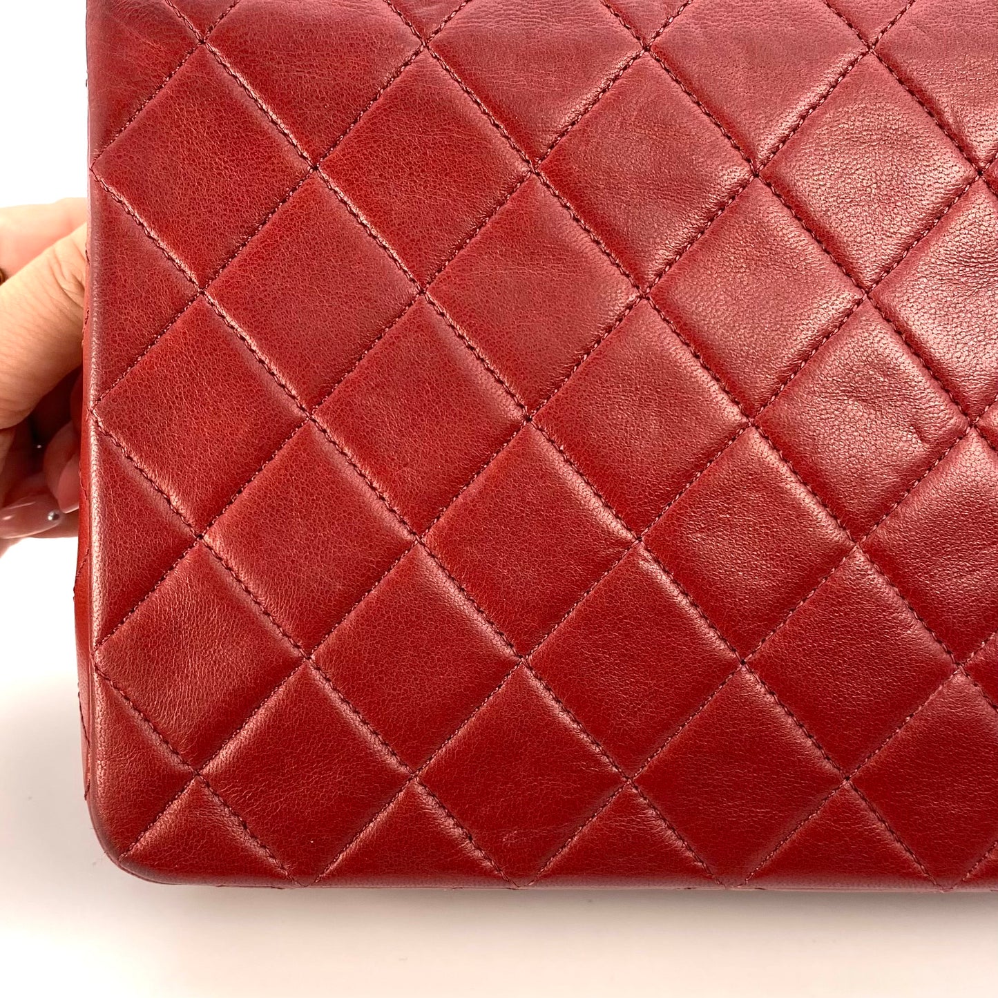 Kevin, 1 Series Square 20 Red Lambskin with seal and card