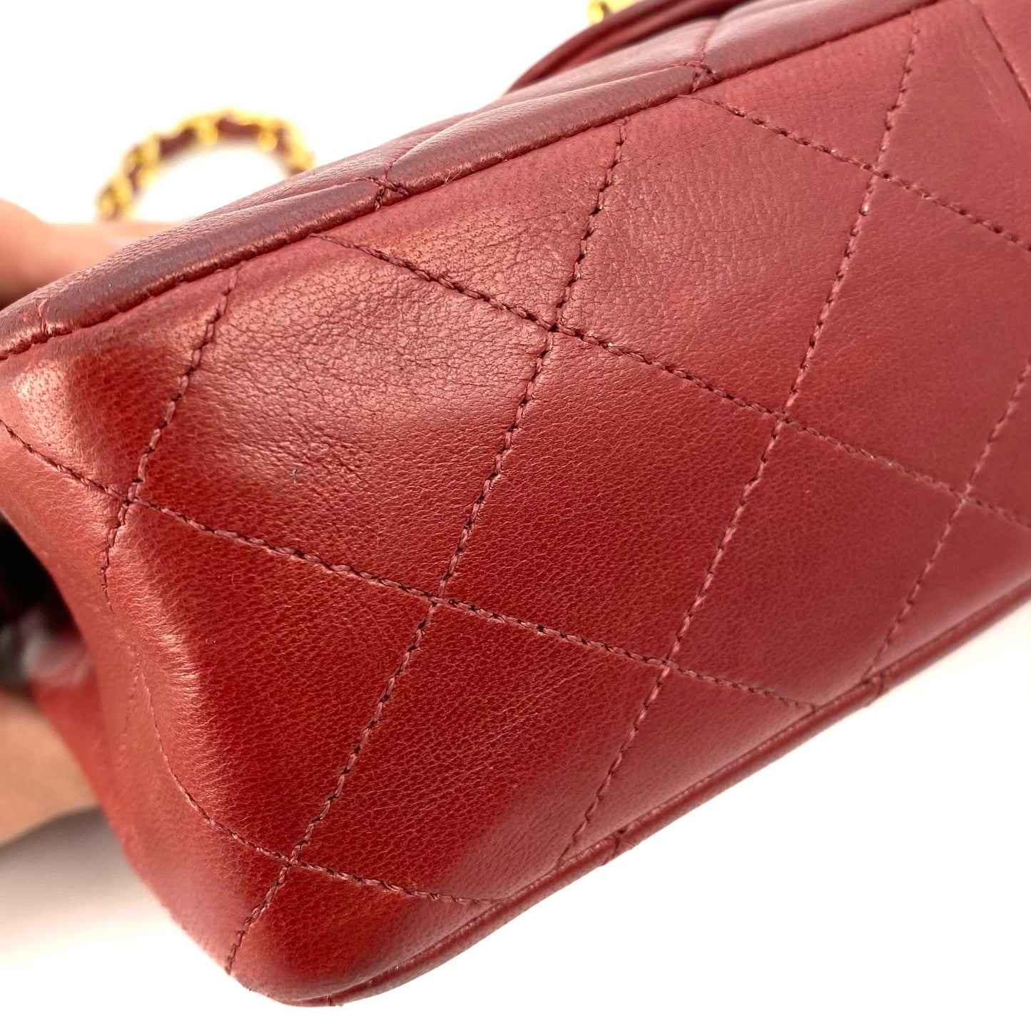 Kevin, 1 Series Square 20 Red Lambskin with seal and card