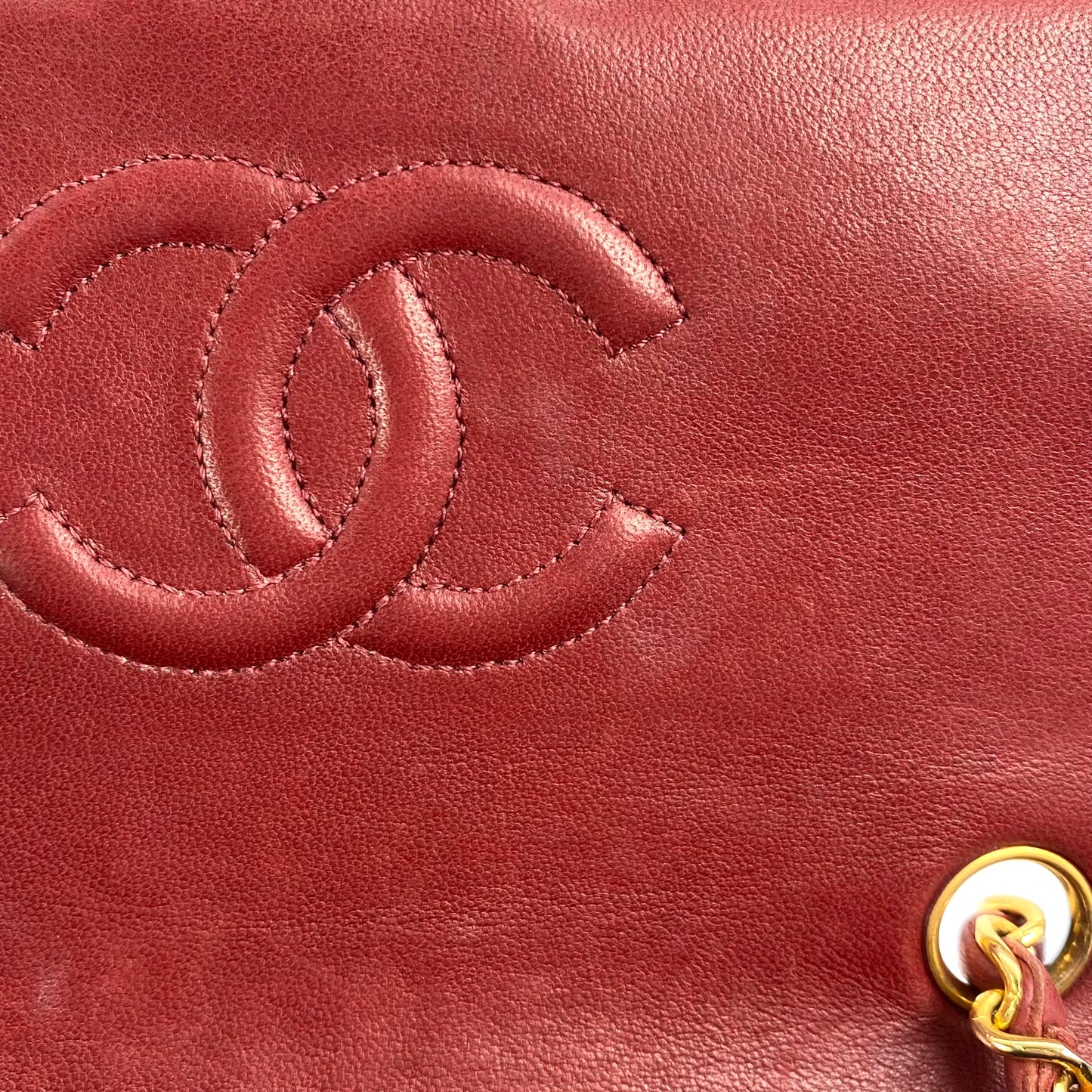 Kevin, 1 Series Square 20 Red Lambskin with seal and card