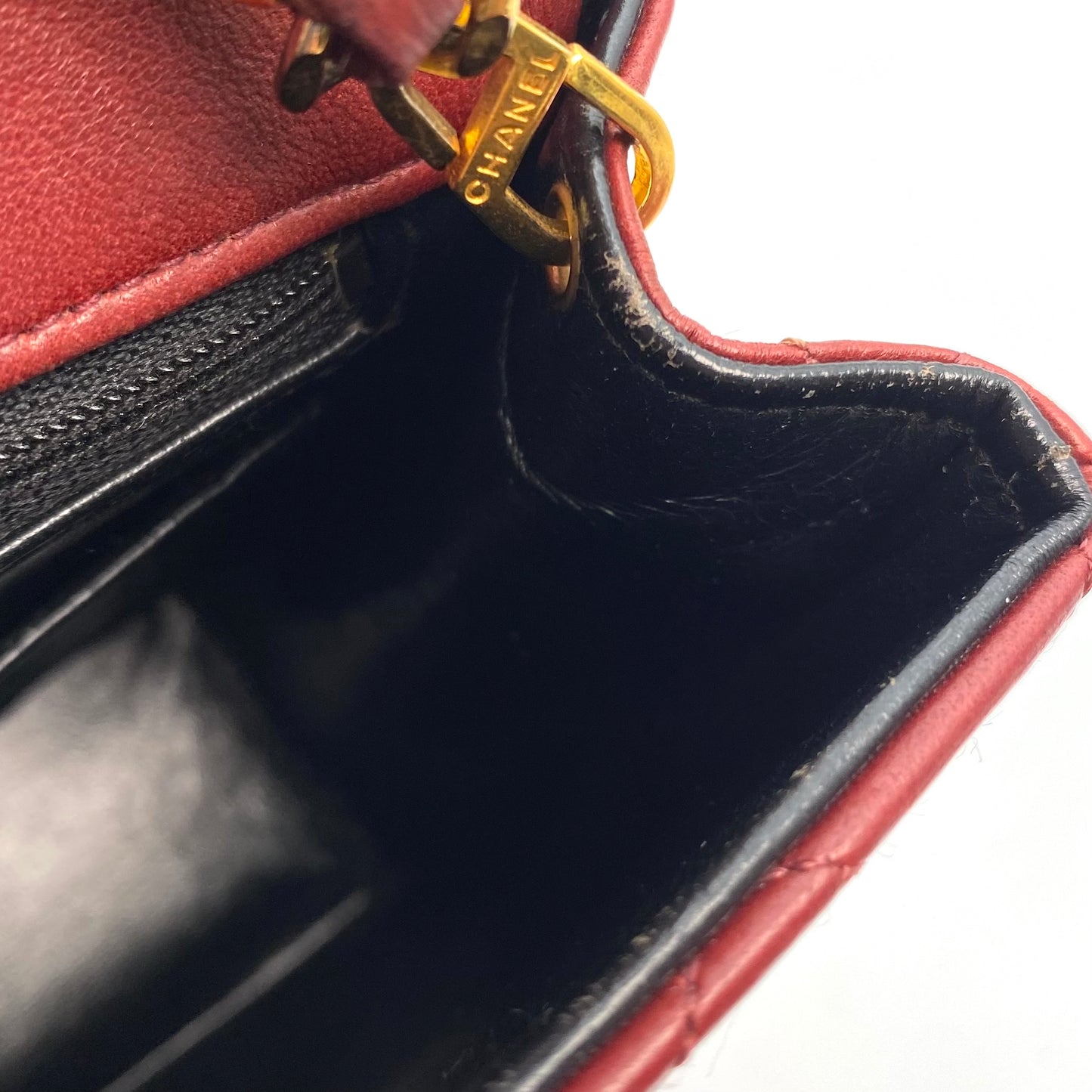 Kevin, 1 Series Square 20 Red Lambskin with seal and card