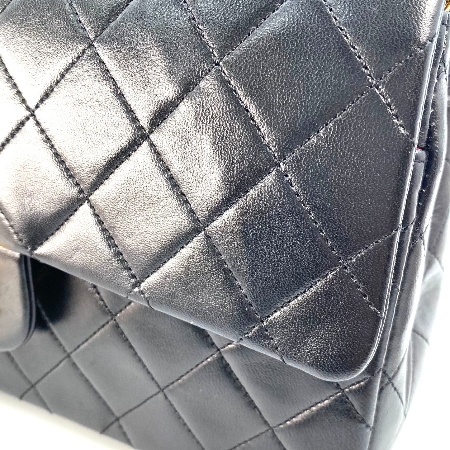 Minato, 1 Series Medium Classic Flap Black Lambskin with seal and card