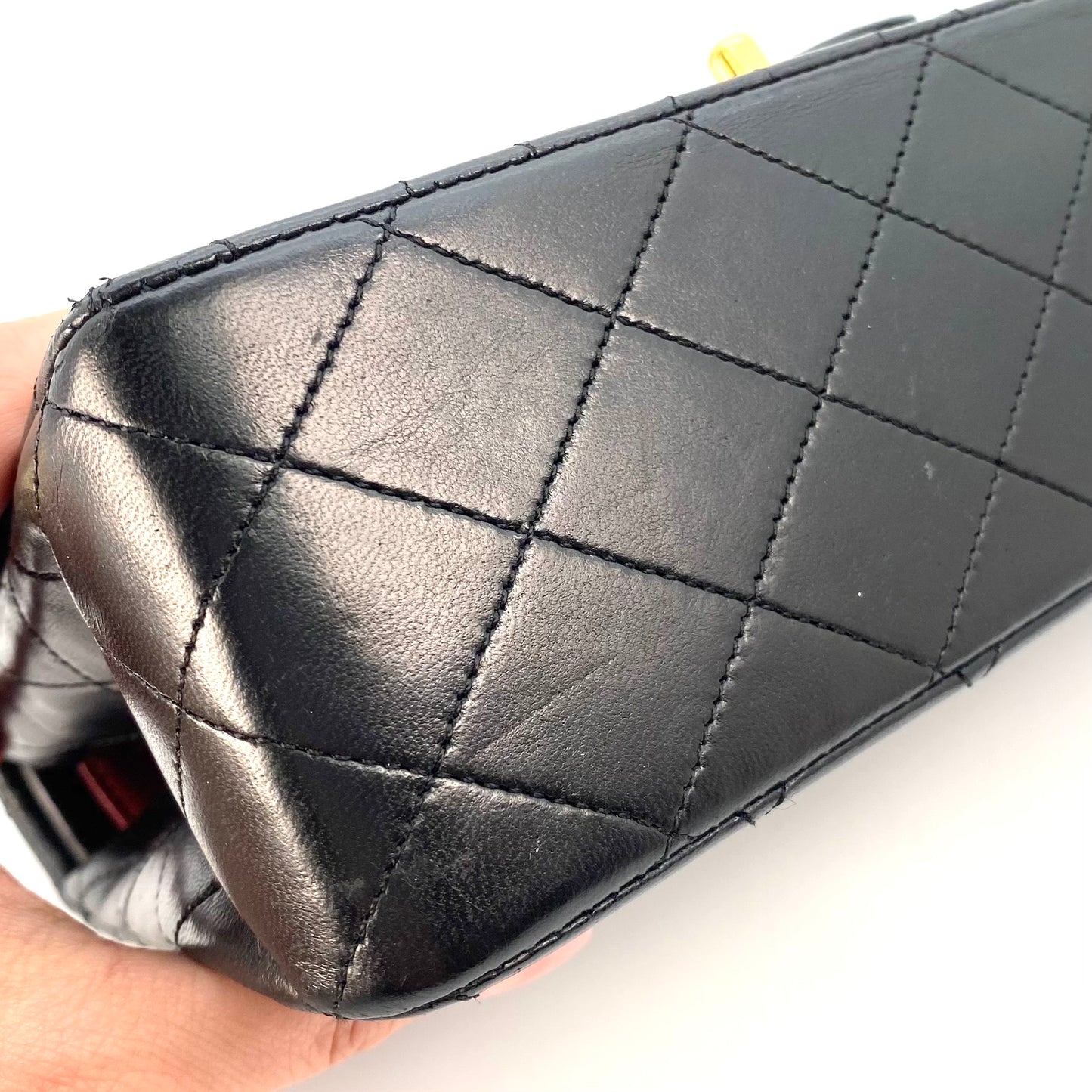Minato, 1 Series Medium Classic Flap Black Lambskin with seal and card