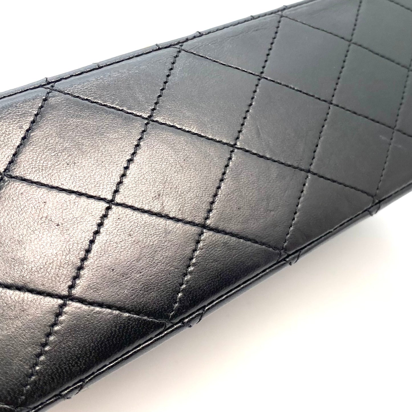 Minato, 1 Series Medium Classic Flap Black Lambskin with seal and card