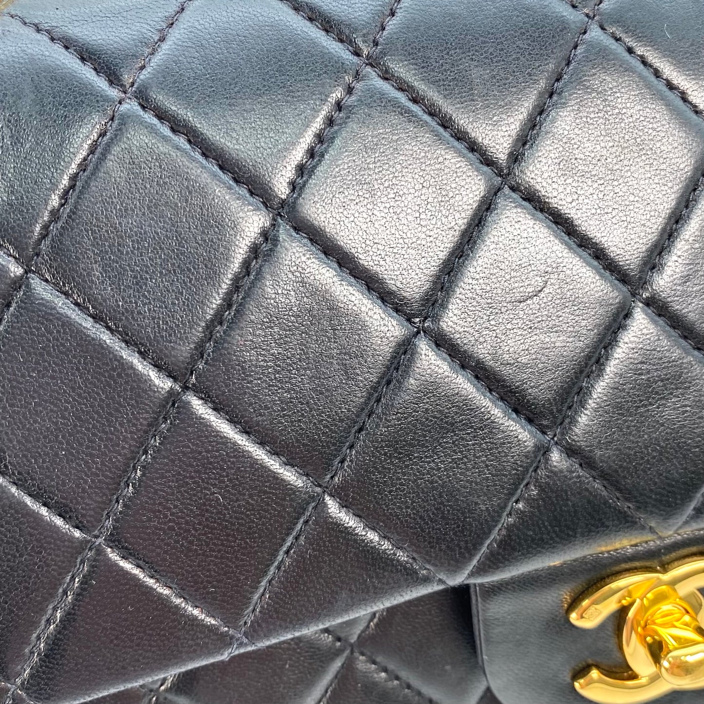Shin, 5 Series Medium Classic Flap Black Lambskin with seal and card