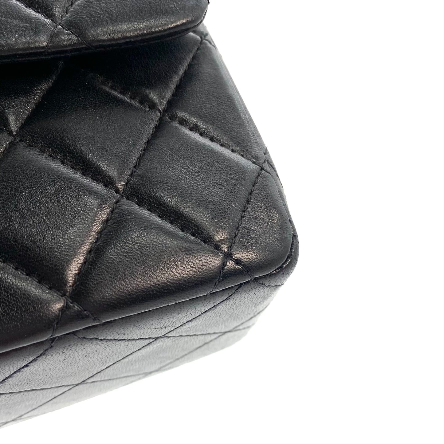 Shin, 5 Series Medium Classic Flap Black Lambskin with seal and card