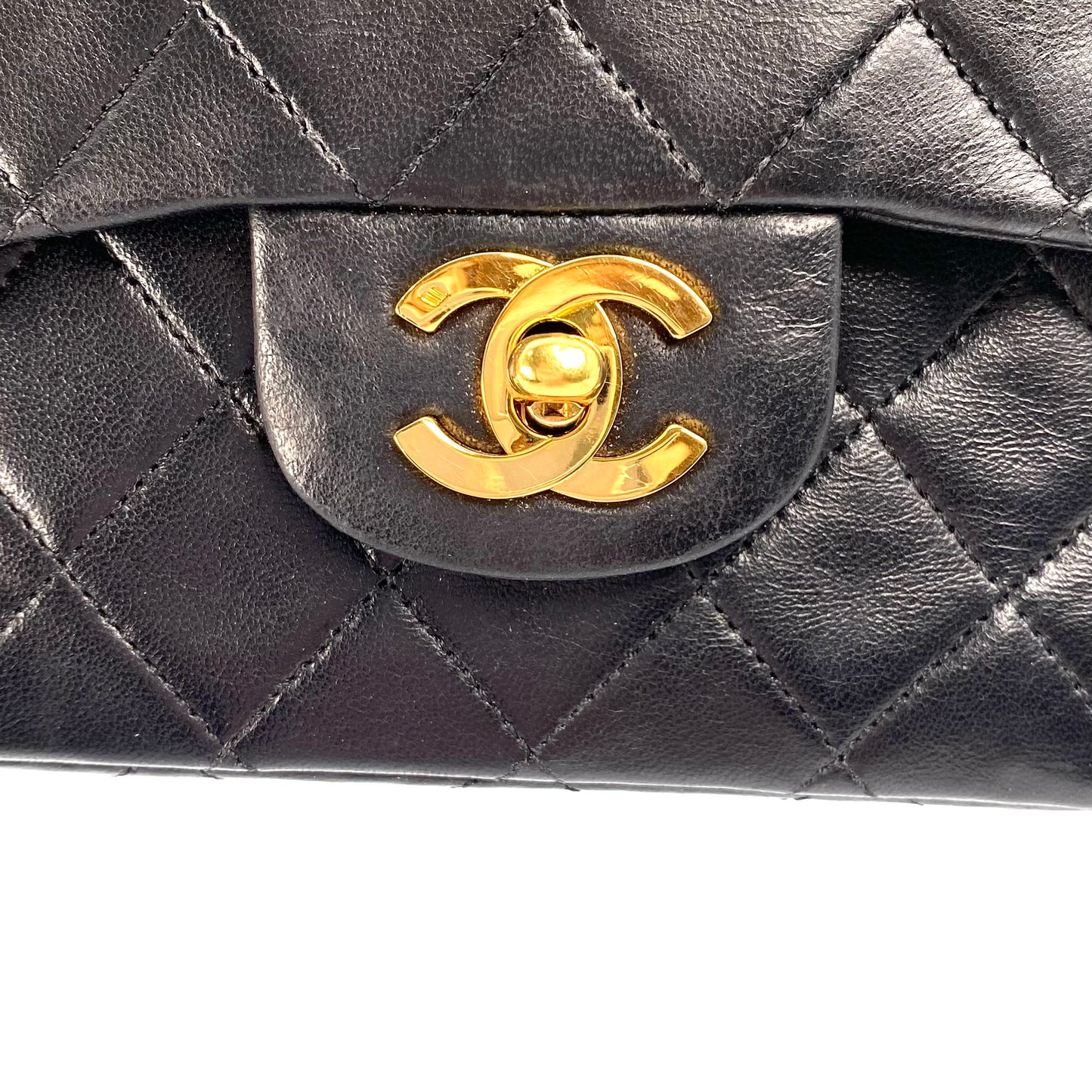 Kieran, 0 Series Small Classic Flap Black Lambskin with seal and card