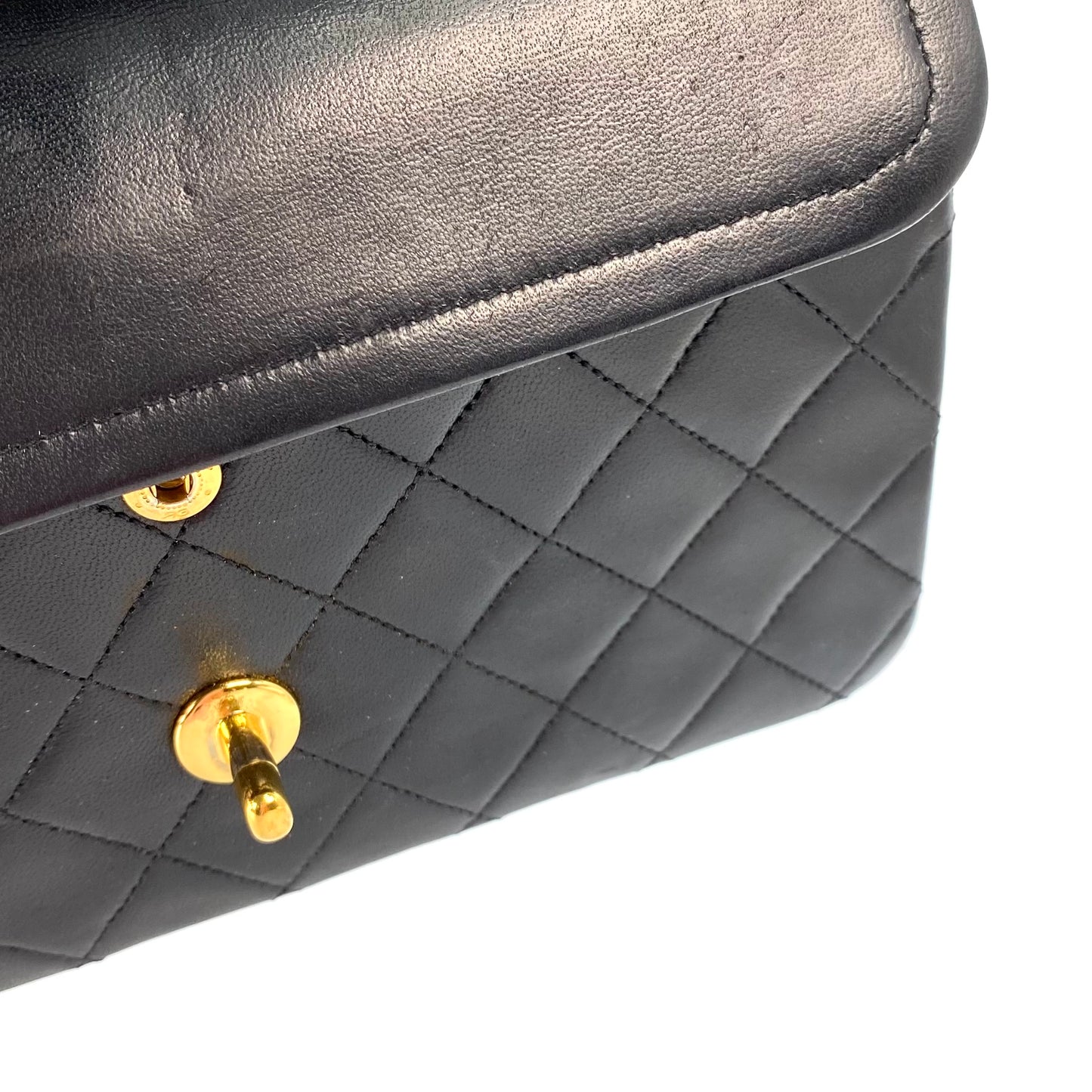 Kieran, 0 Series Small Classic Flap Black Lambskin with seal and card