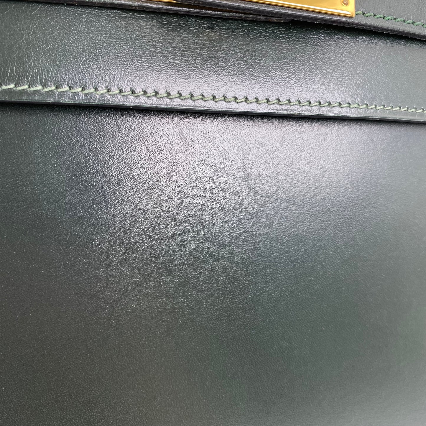 Clea, 1992 Kelly 32 Sellier Vert Box Gold Hardware with stamp OV