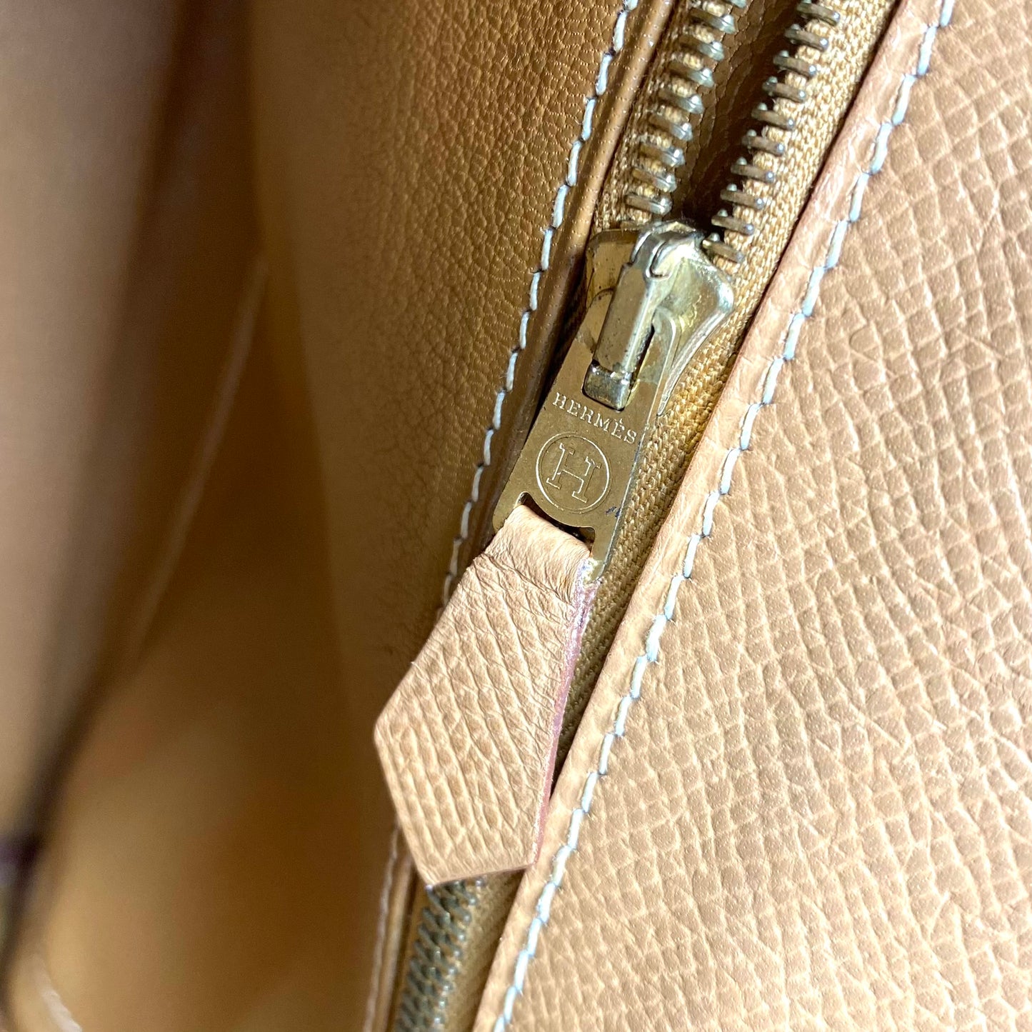 Wade, 1994 Kelly 28 Retourne Naturel Couchevel Gold Hardware with stamp 〇X