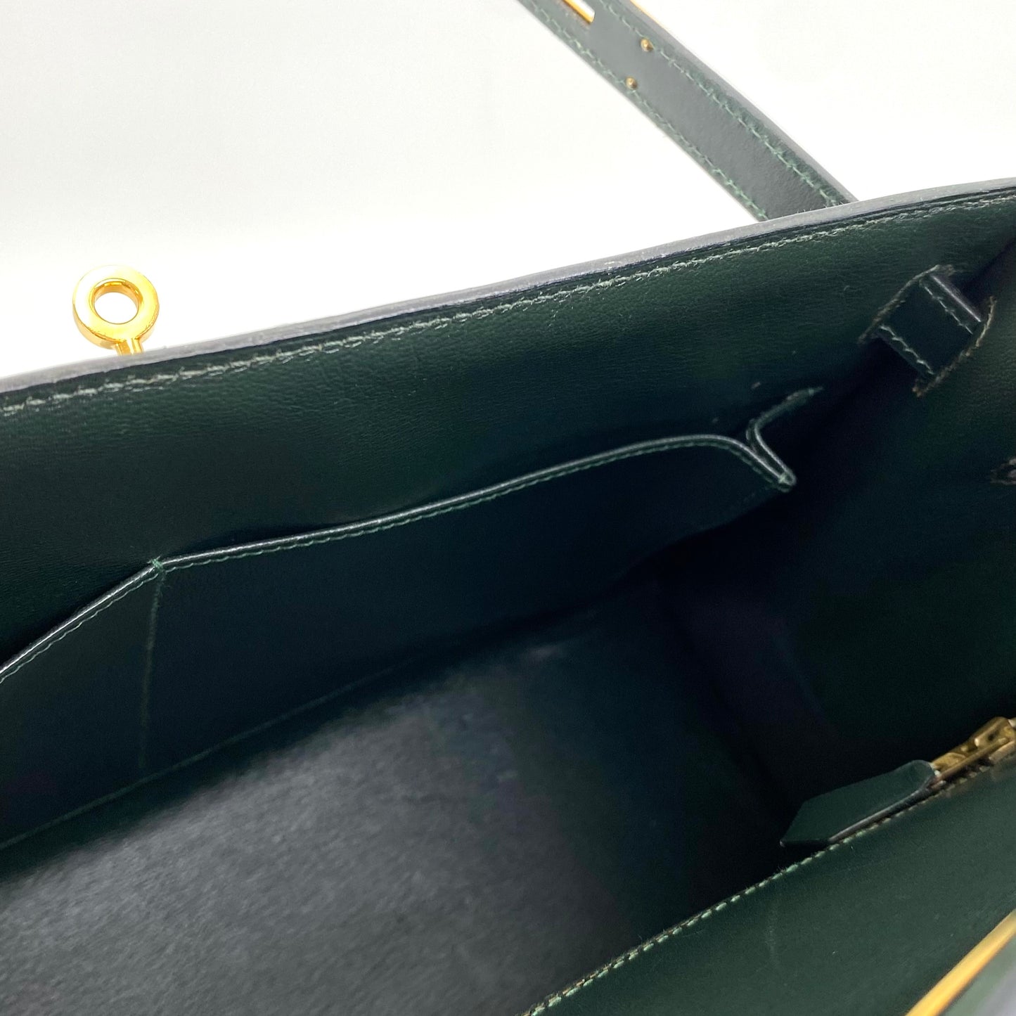 Clea, 1992 Kelly 32 Sellier Vert Box Gold Hardware with stamp OV