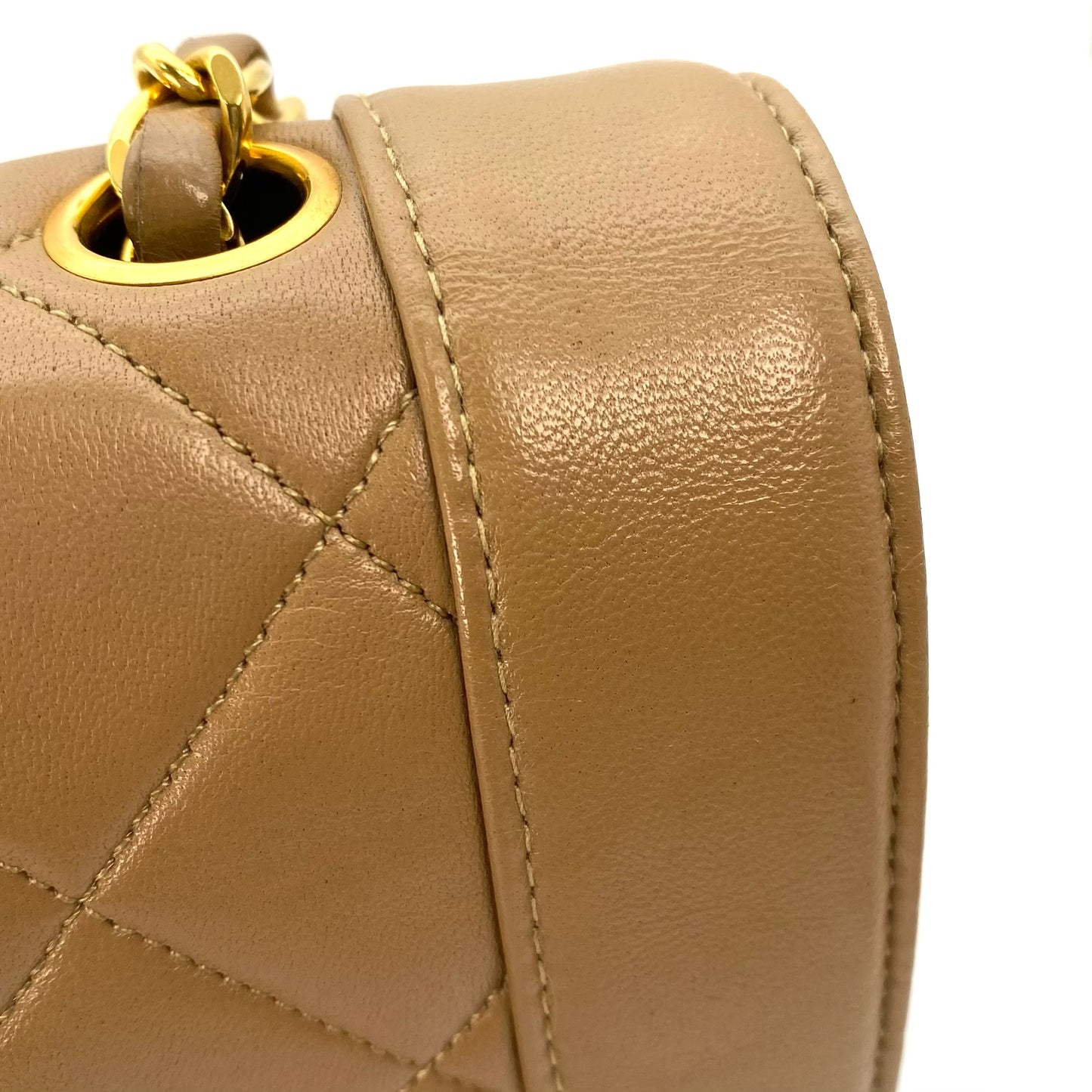 Lucius, 1 Series Tab Border Dark Beige Lambskin Flap with seal and card