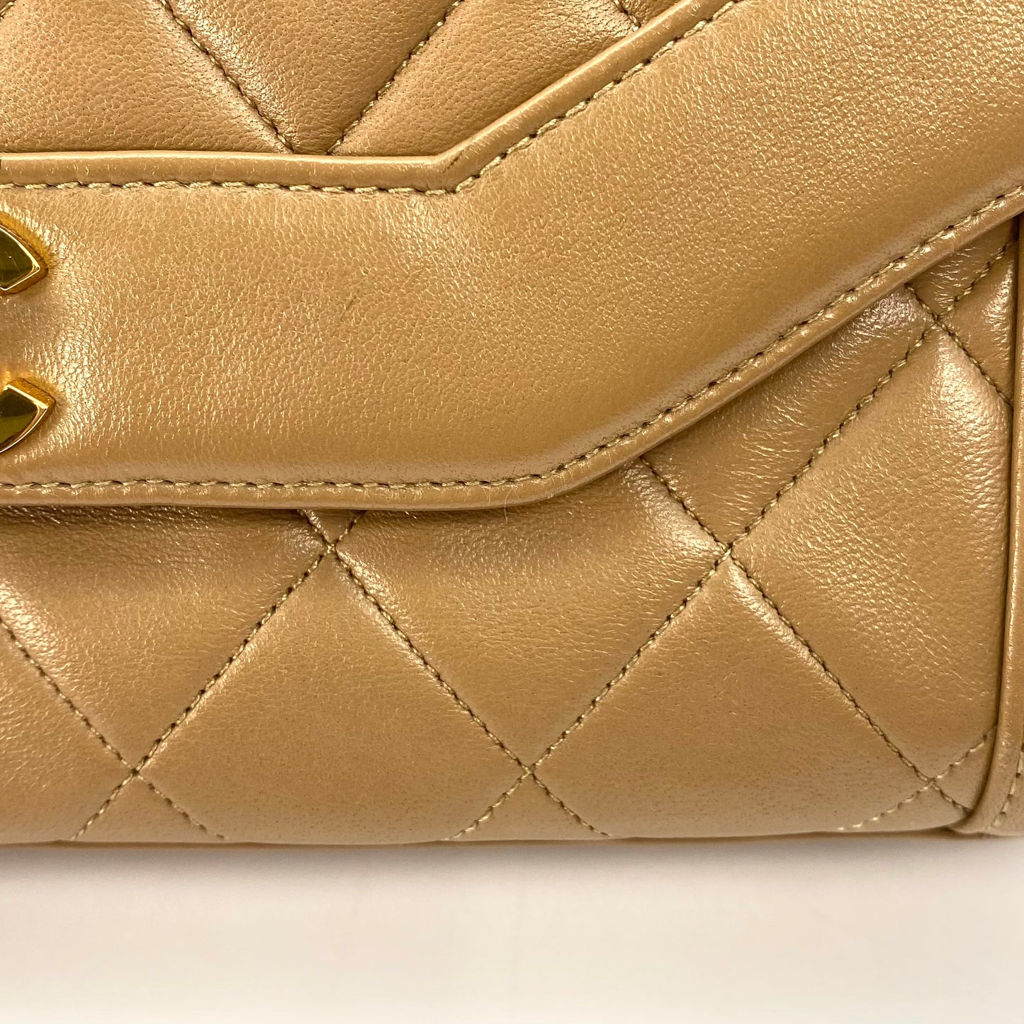 Lucius, 1 Series Tab Border Dark Beige Lambskin Flap with seal and card