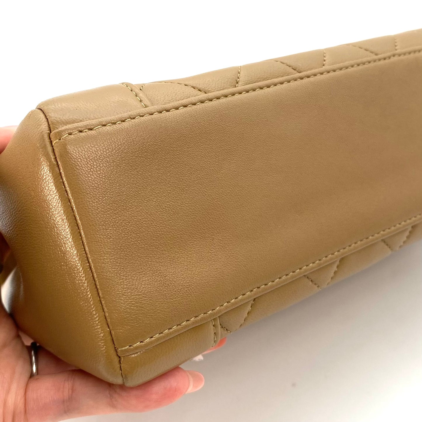 Lucius, 1 Series Tab Border Dark Beige Lambskin Flap with seal and card