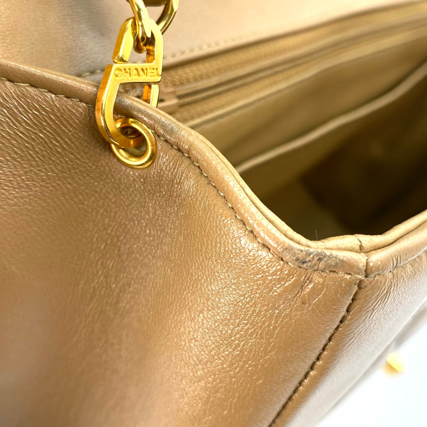 Lucius, 1 Series Tab Border Dark Beige Lambskin Flap with seal and card