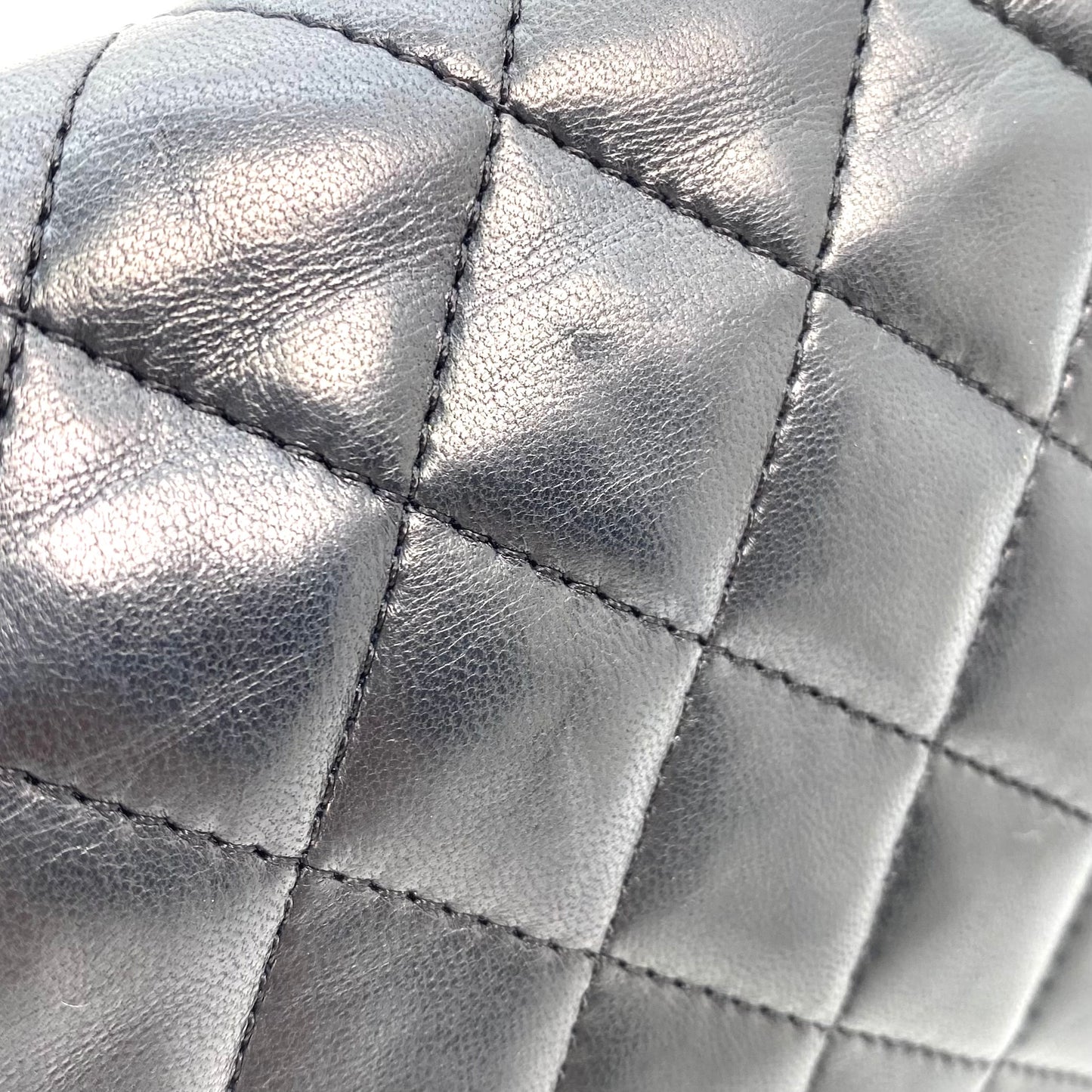 Thabo, 1 Series Half Moon Black Lambskin with seal and card