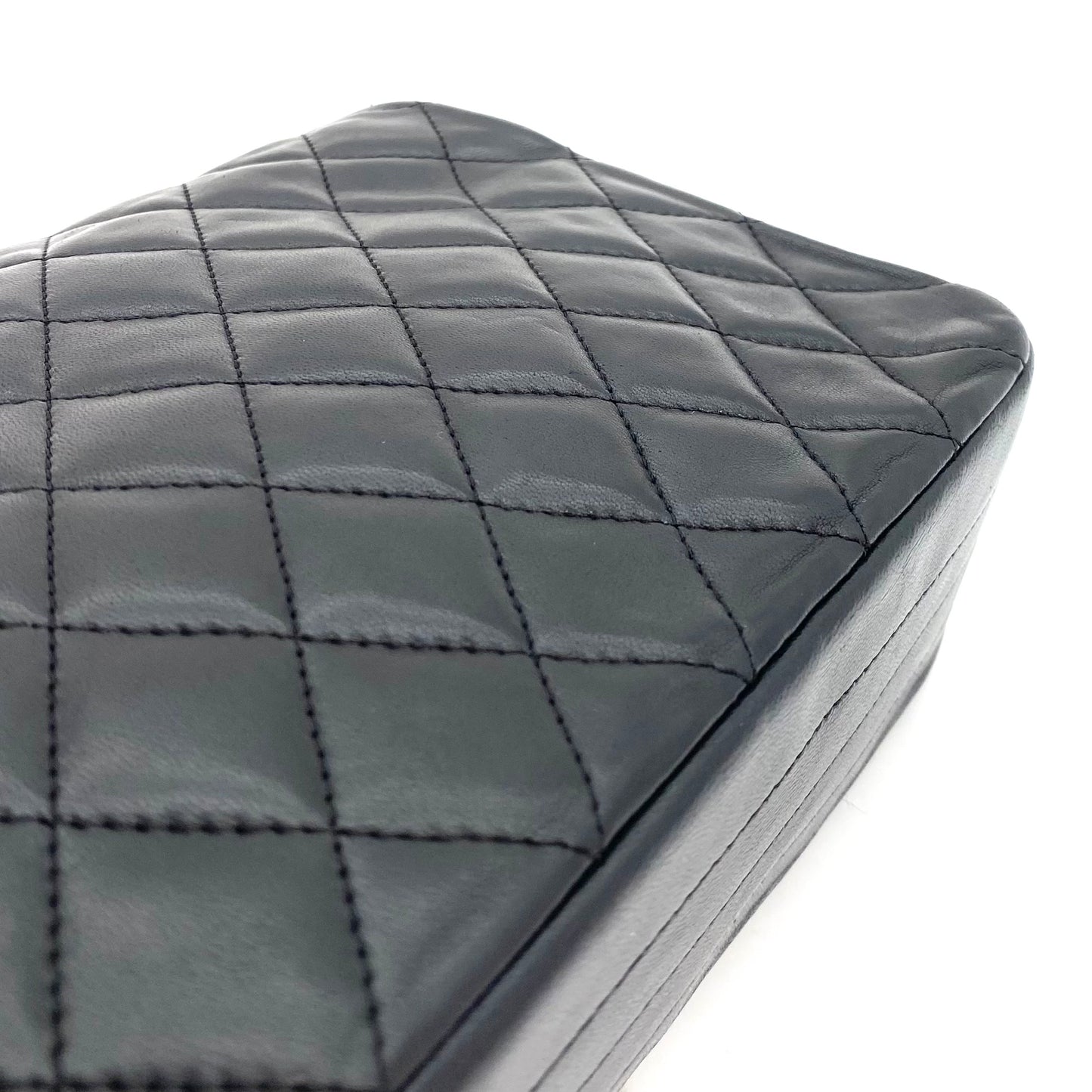 Thabo, 1 Series Half Moon Black Lambskin with seal and card