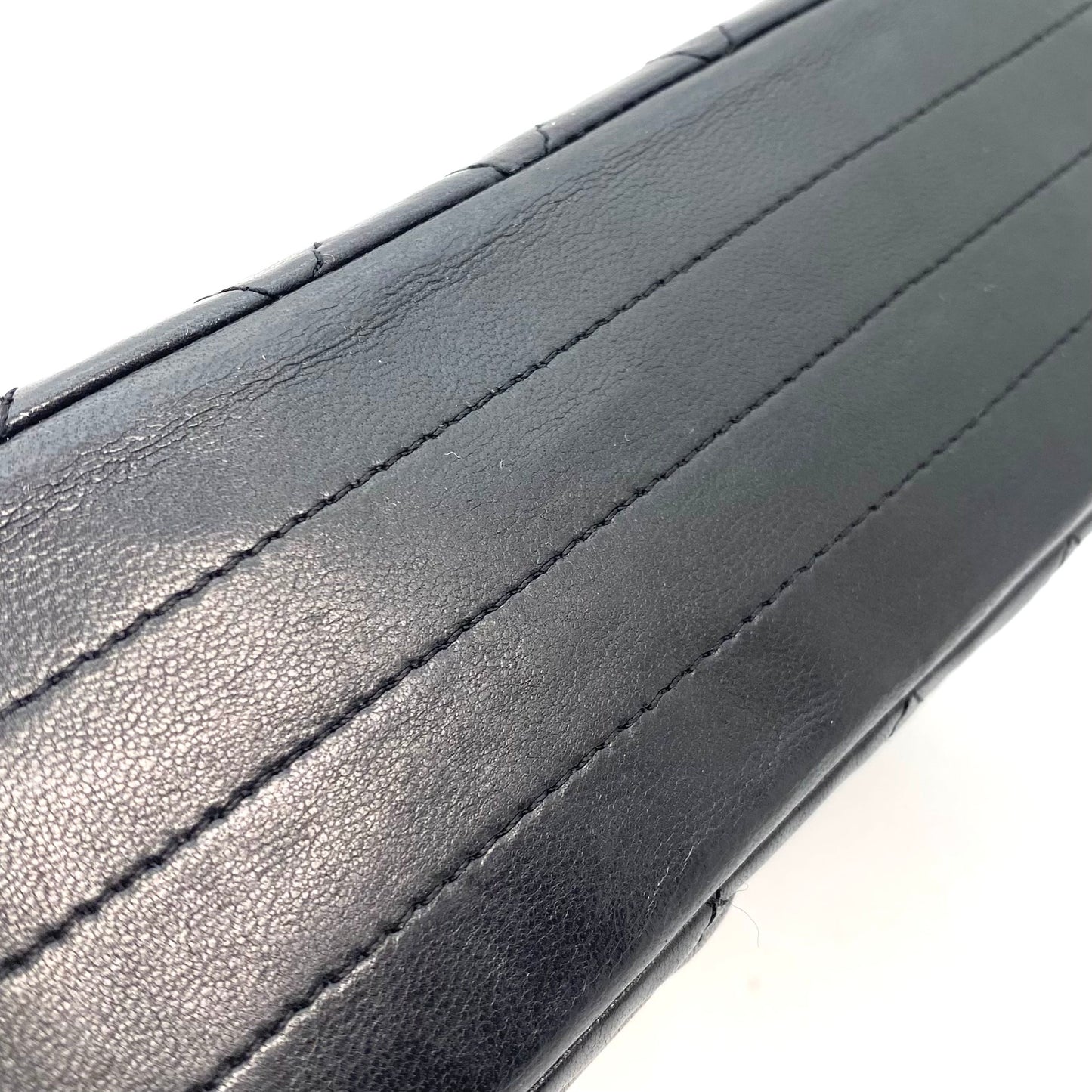 Thabo, 1 Series Half Moon Black Lambskin with seal and card