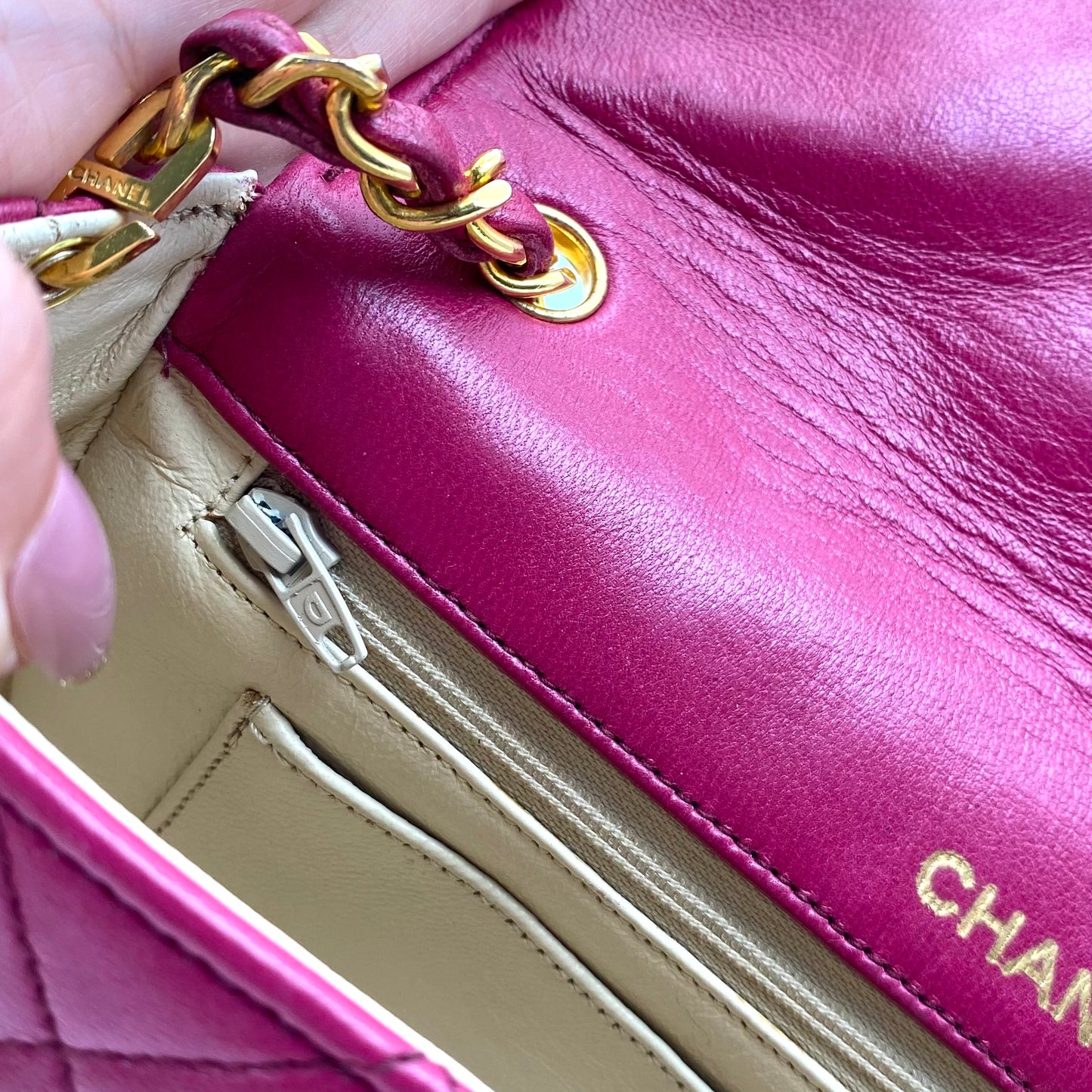 Ursa, 0 Series Magenta Lambskin Single Flap with seal and card