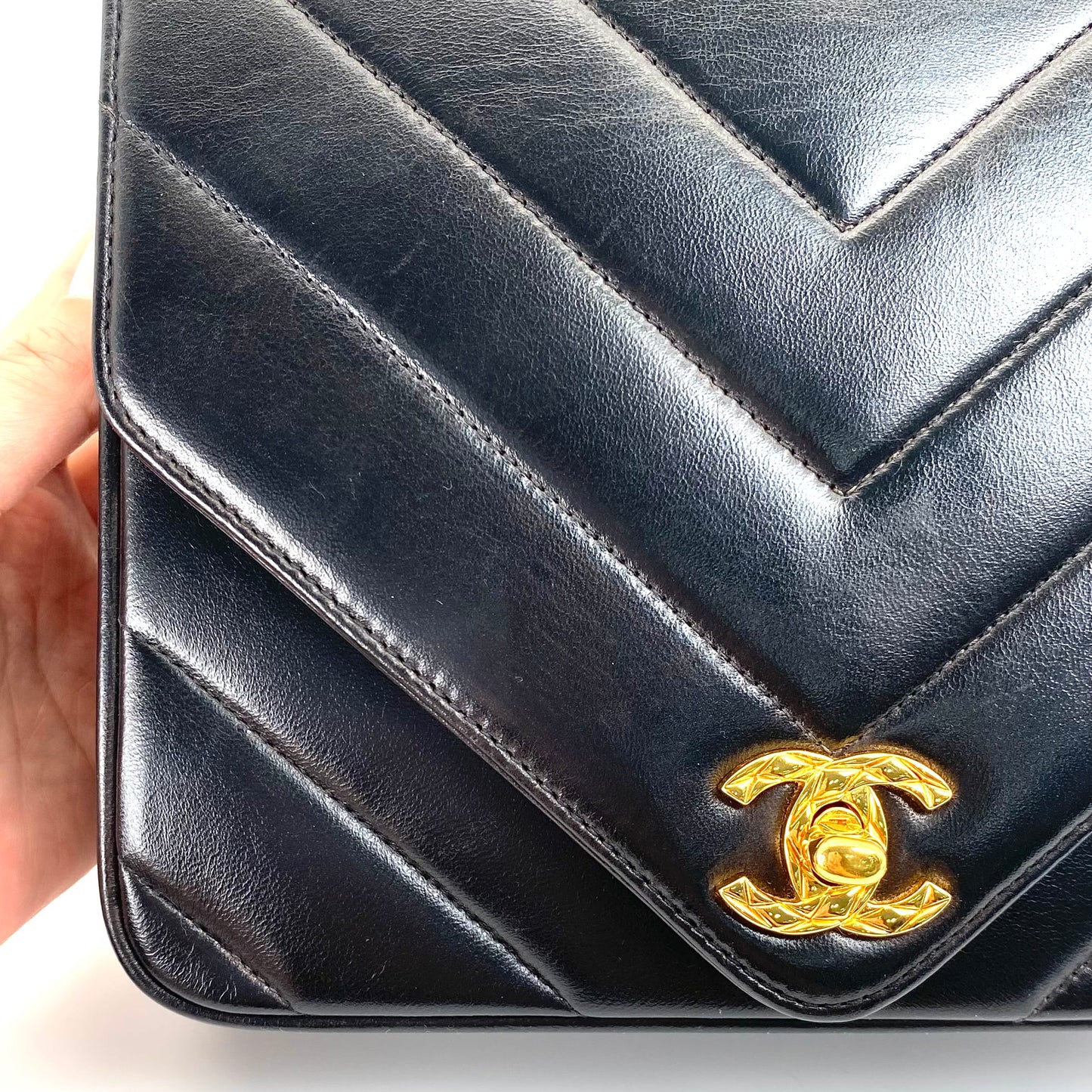 Kalvino, 2 Series Chevron Bijou Black Lambskin with seal and card