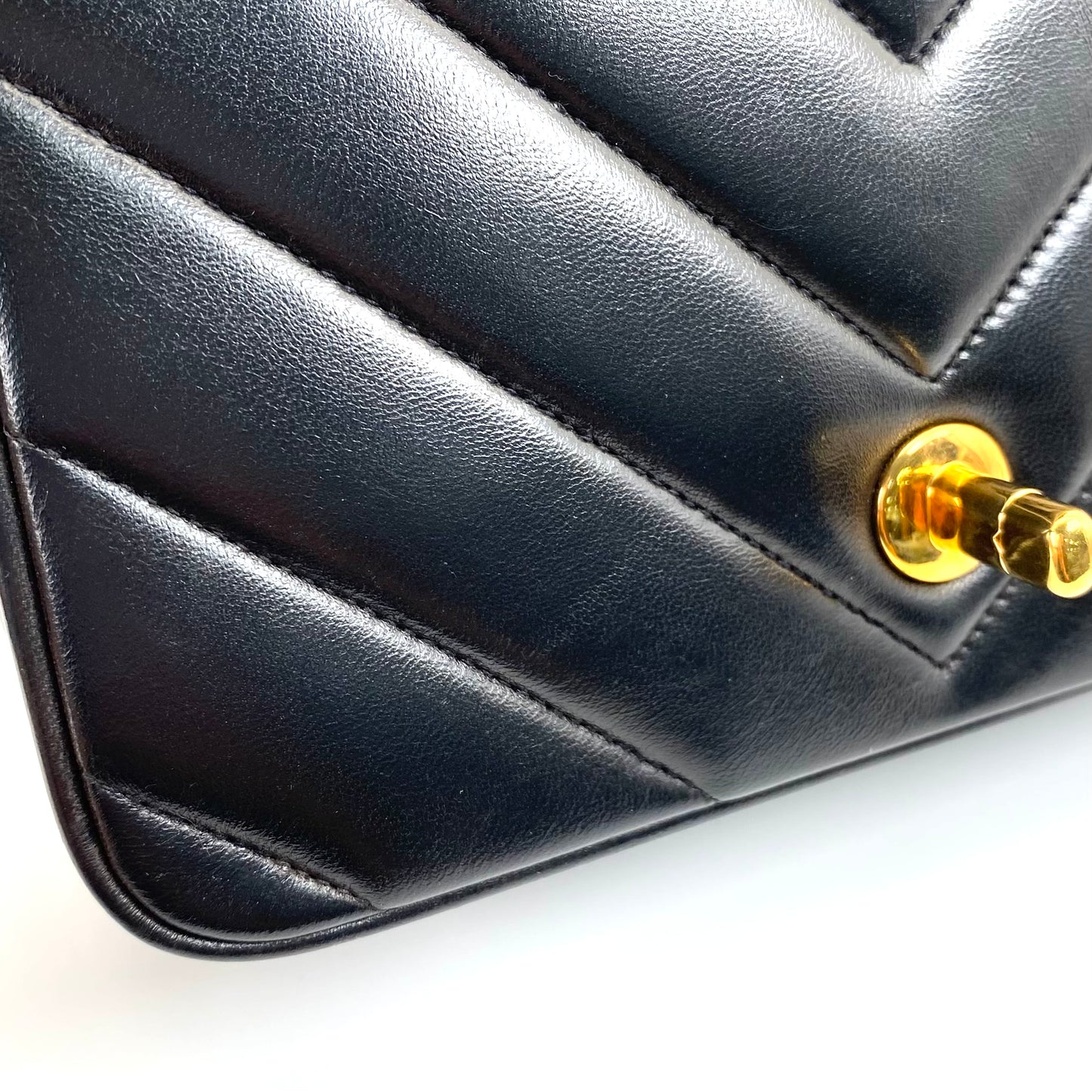 Kalvino, 2 Series Chevron Bijou Black Lambskin with seal and card