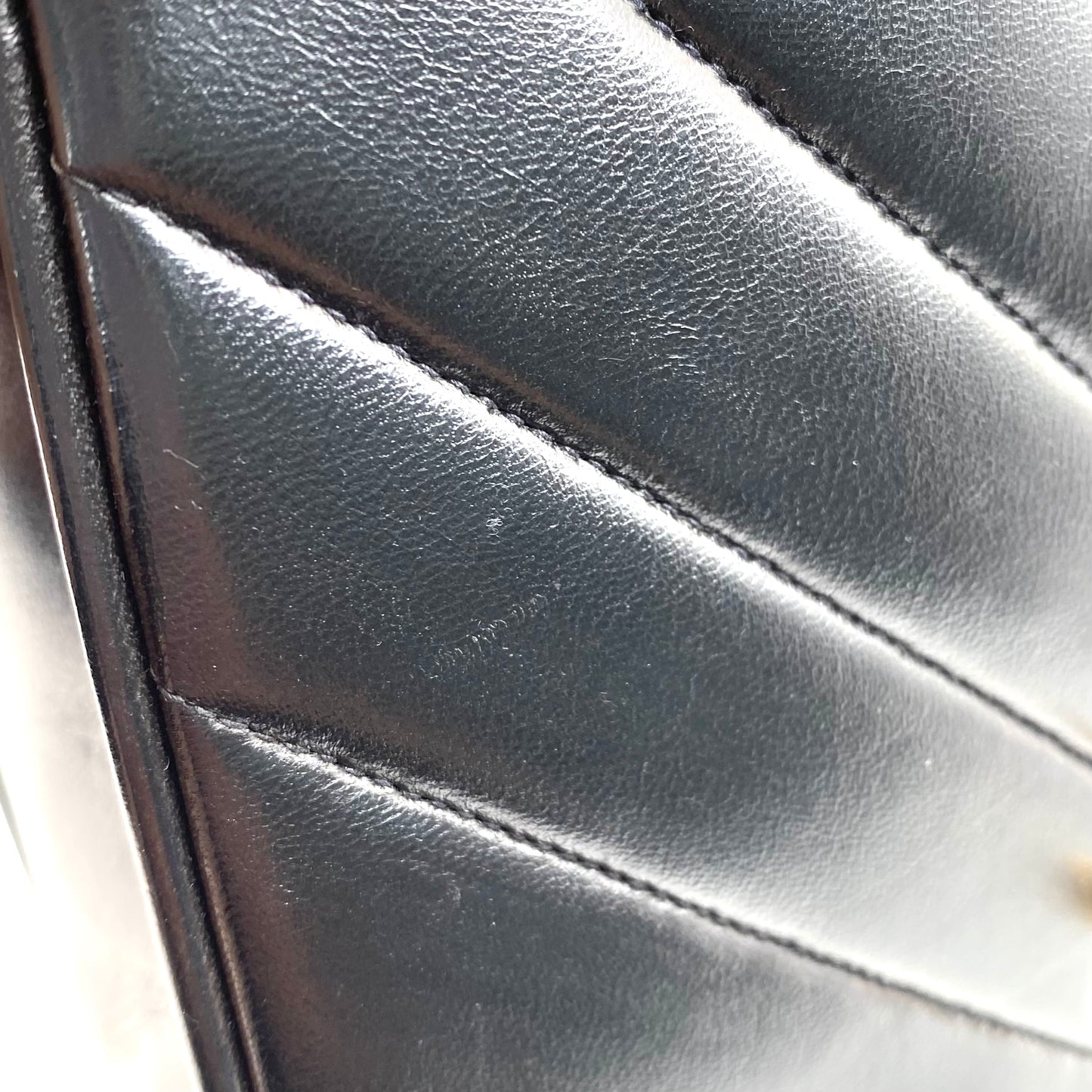 Kalvino, 2 Series Chevron Bijou Black Lambskin with seal and card