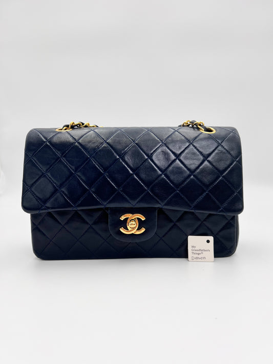 Damon, 1 series Medium Classic Flap Navy Lambskin with serial only