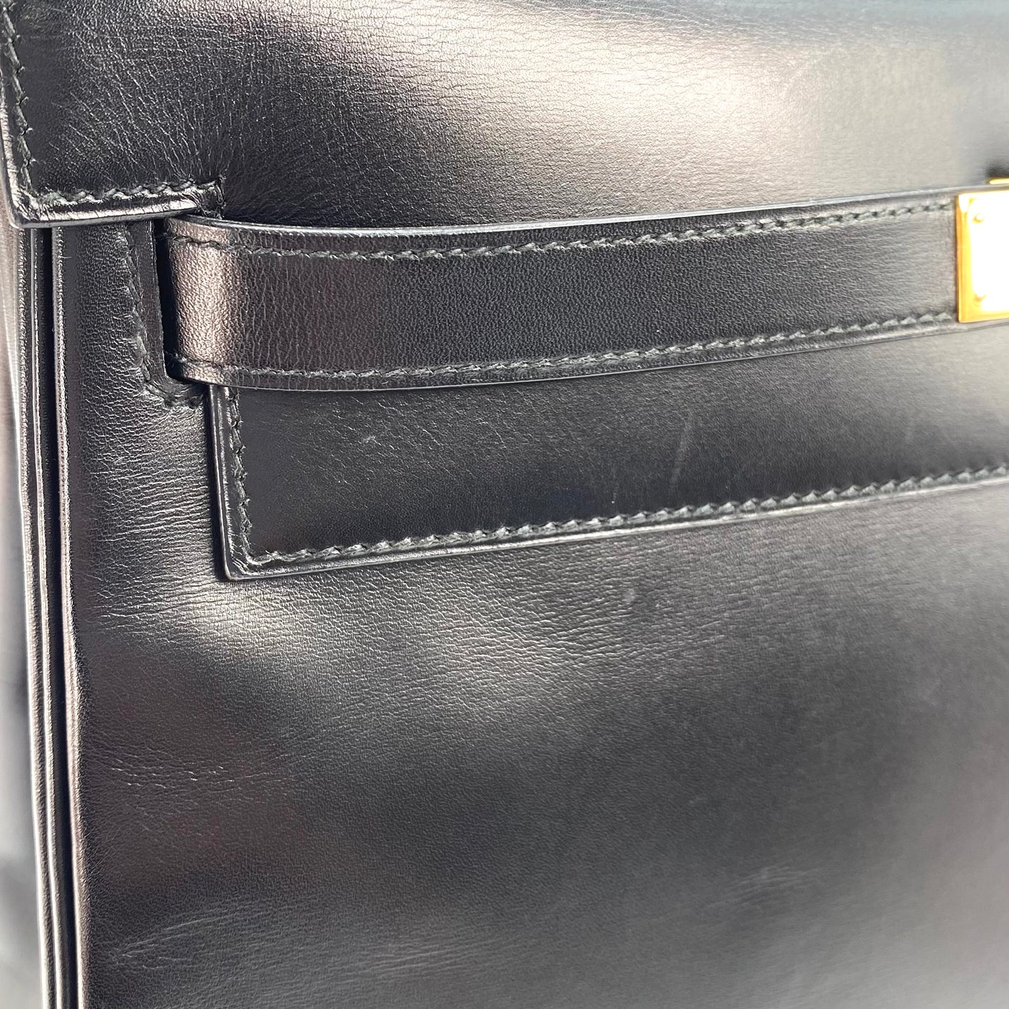 Nisa, 1991 Kelly 32 Retourne Black Boxcalf with stamp 〇U