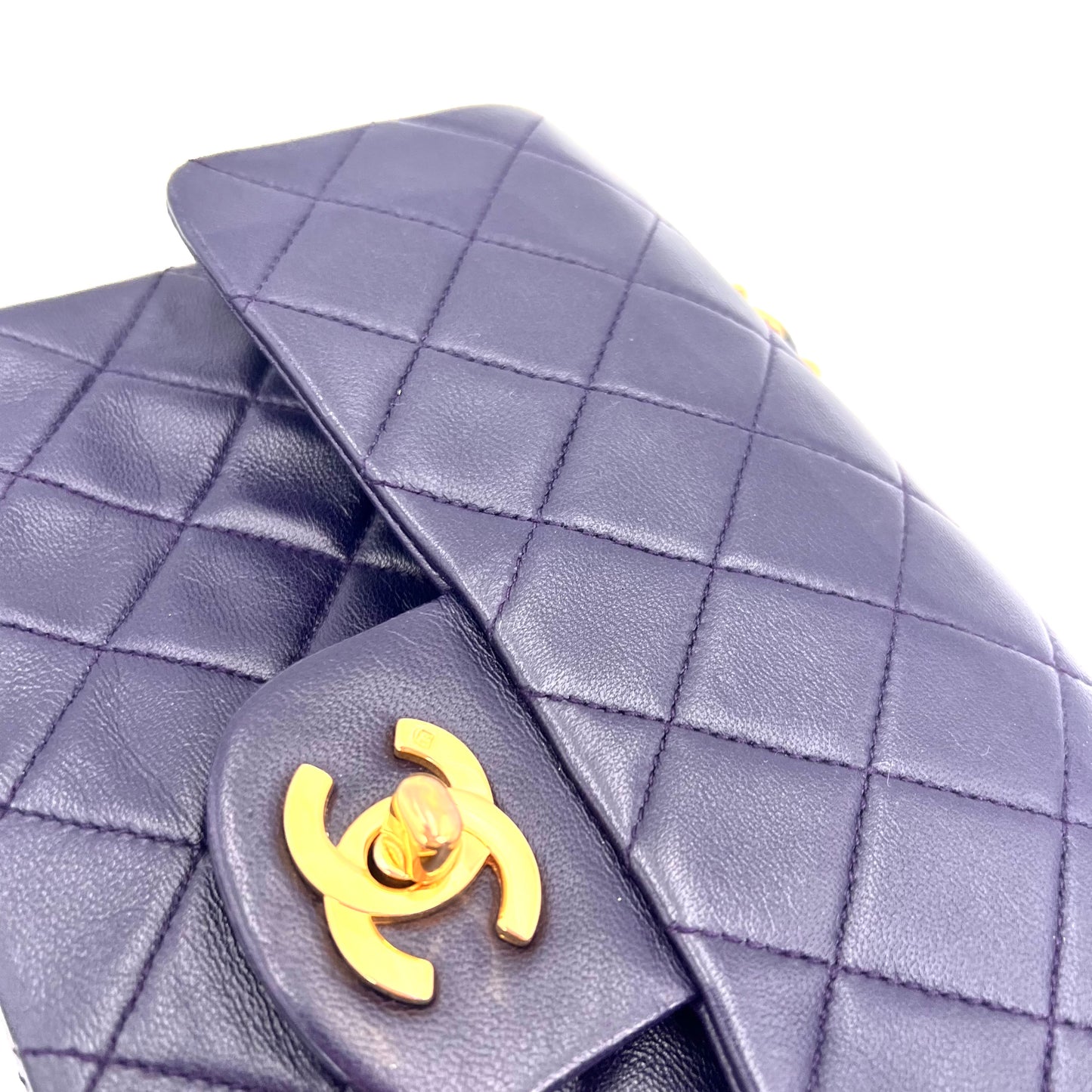 Kalya, 1 series small classic flap purple lambskin with seal and card