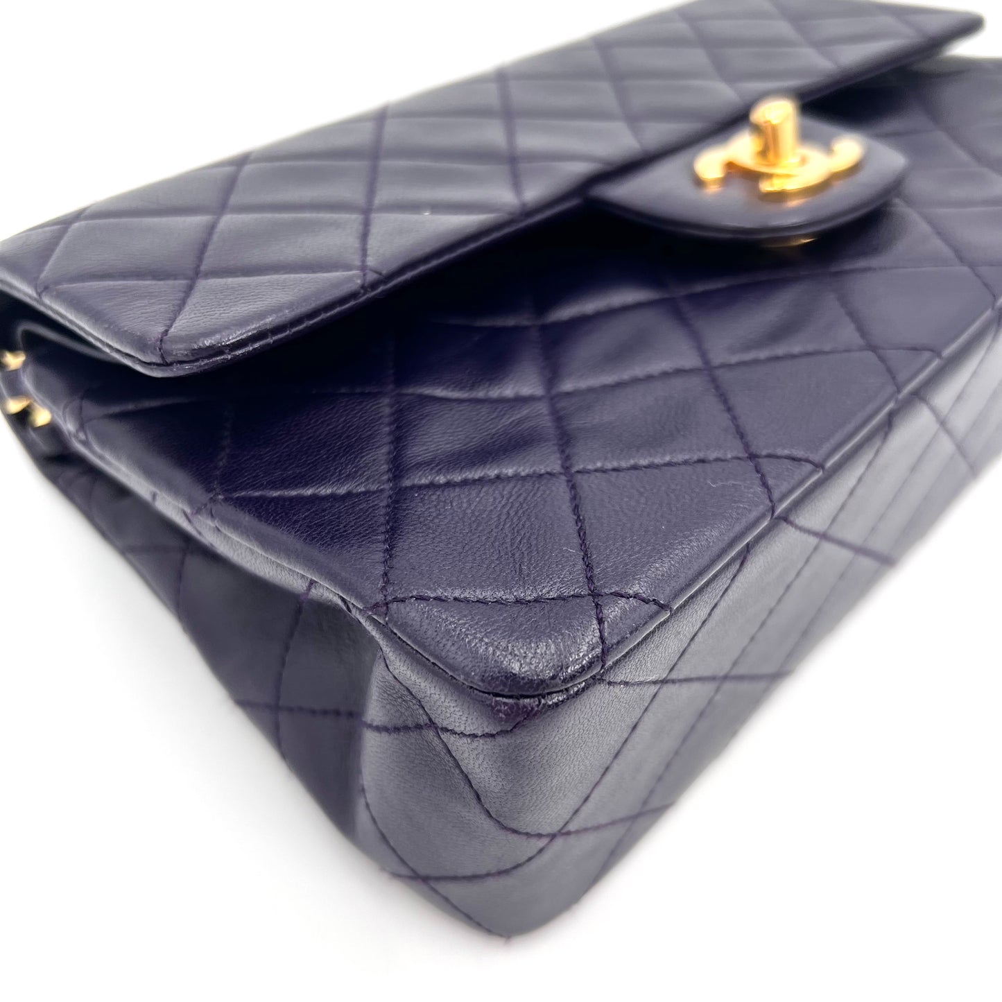Kalya, 1 series small classic flap purple lambskin with seal and card